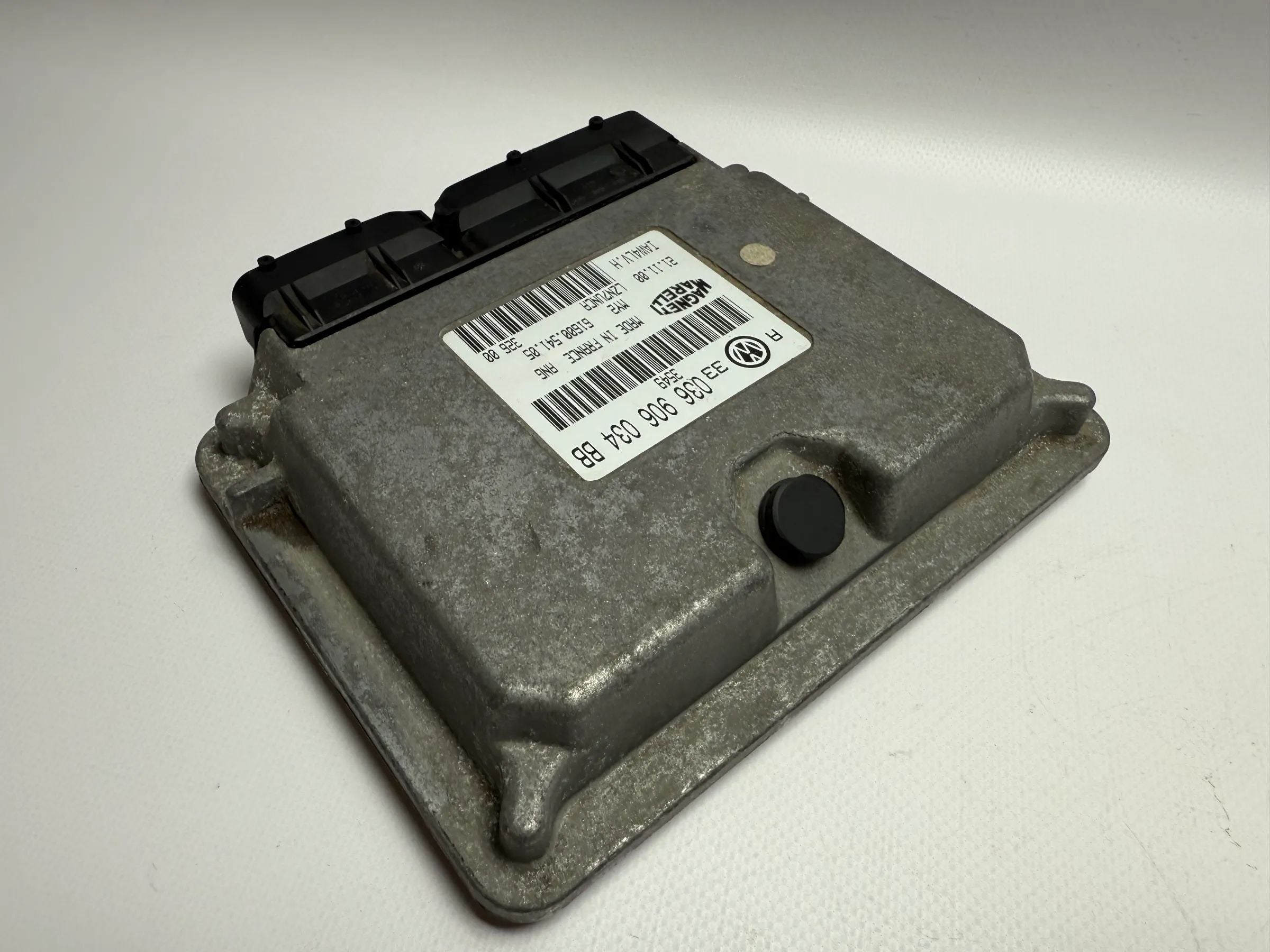Original VW Golf 4 IV / Bora engine control unit 036906034BB 