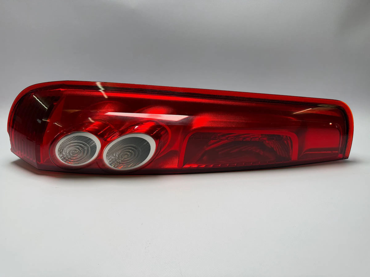 FORD Fiesta V (JH, JD) rear light tail light left 656113405 B / 256084 