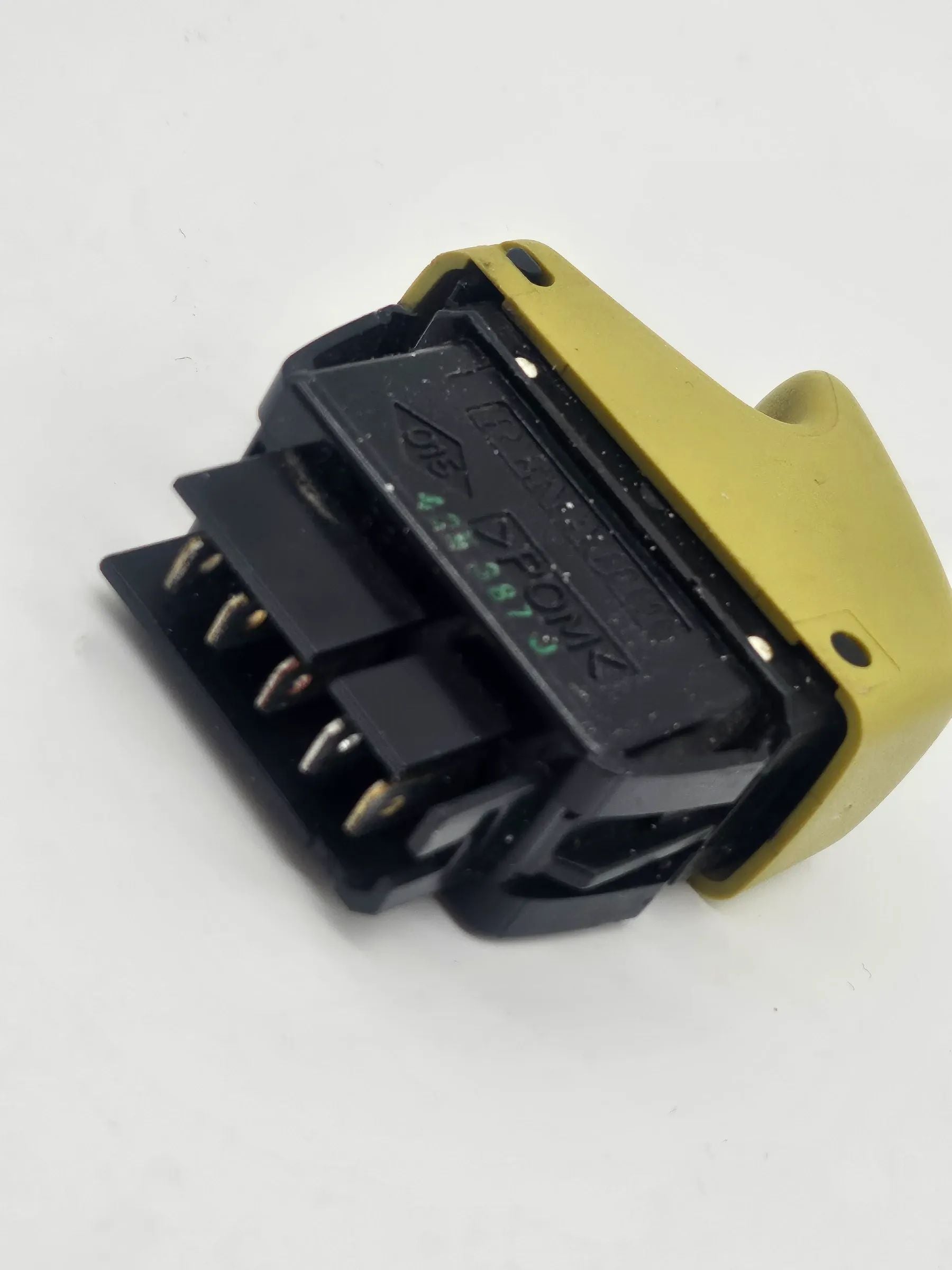 Original Renault Twingo 1,2 Interrupteur Lève-Vitre Commande Avant-Droit A9110