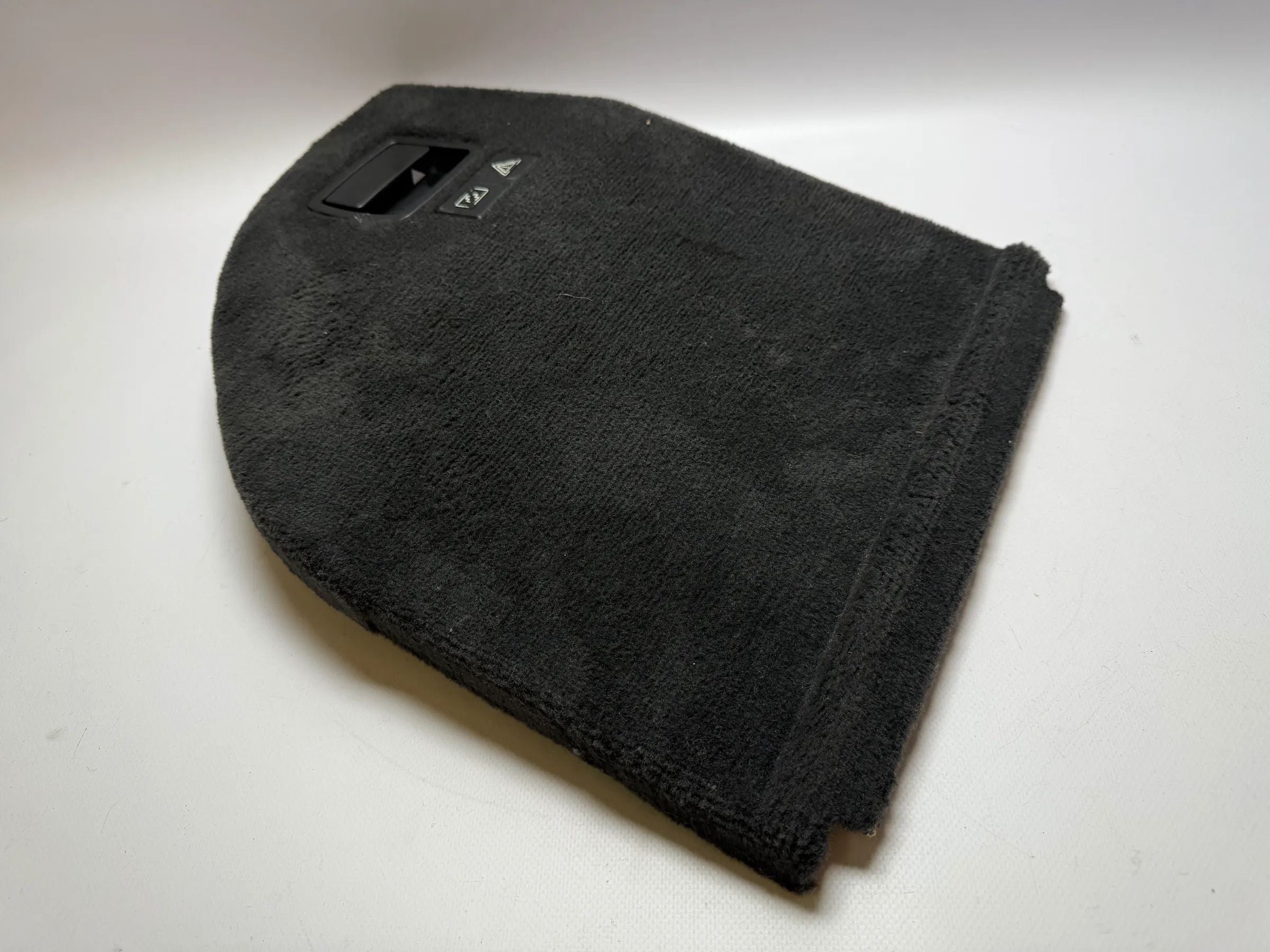 Оригинальная левая накладка крышки BMW 3 серии E91 Touring 51477068881