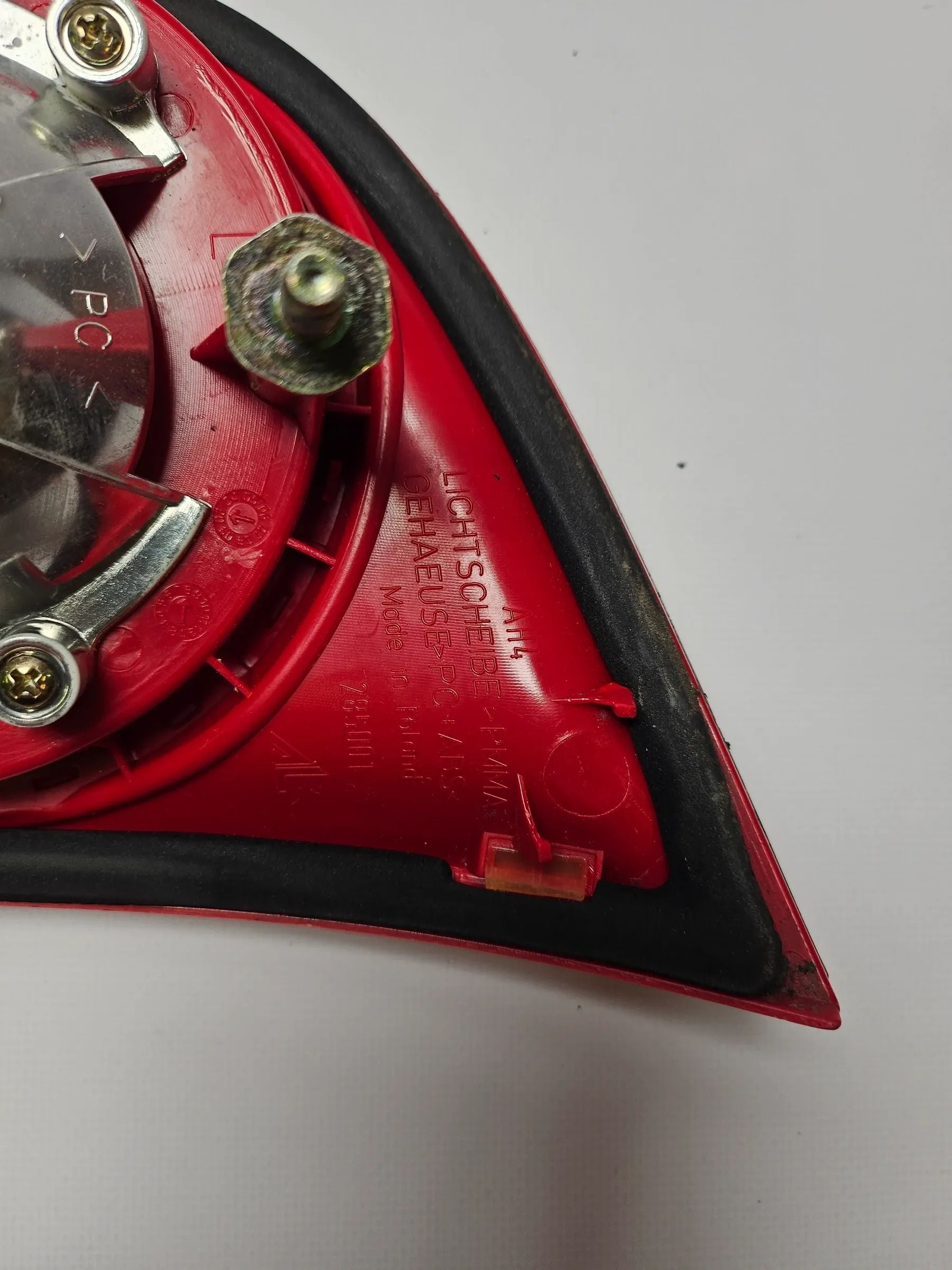 Original VW Golf 5 Limousine Rückleuchte Heckleuchte links Innen 1K6945093E