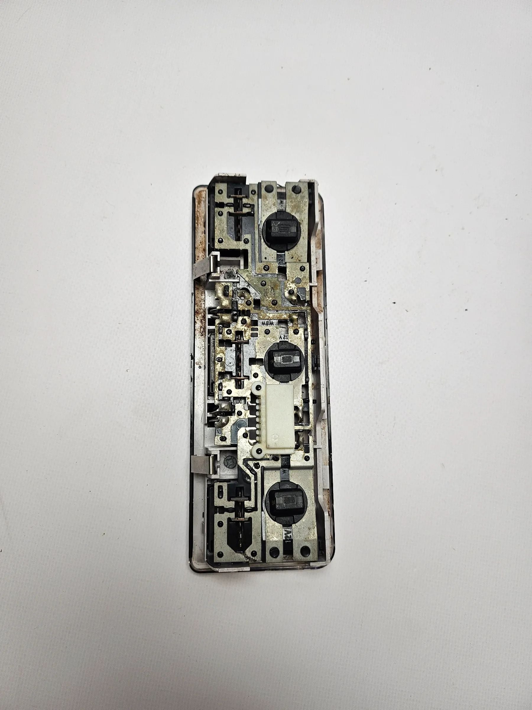 original BMW X5 E53 interior reading light rear center 8379908 