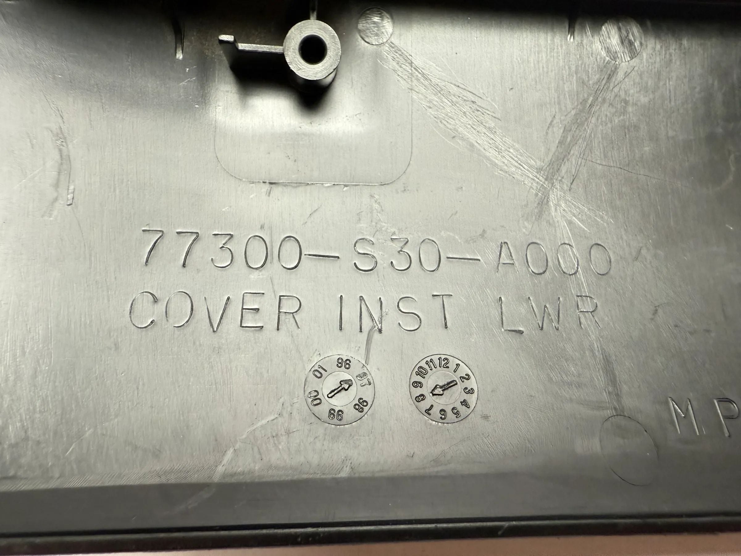 Original HONDA PRELUDE steering wheel cover instruments 77300S30A000 