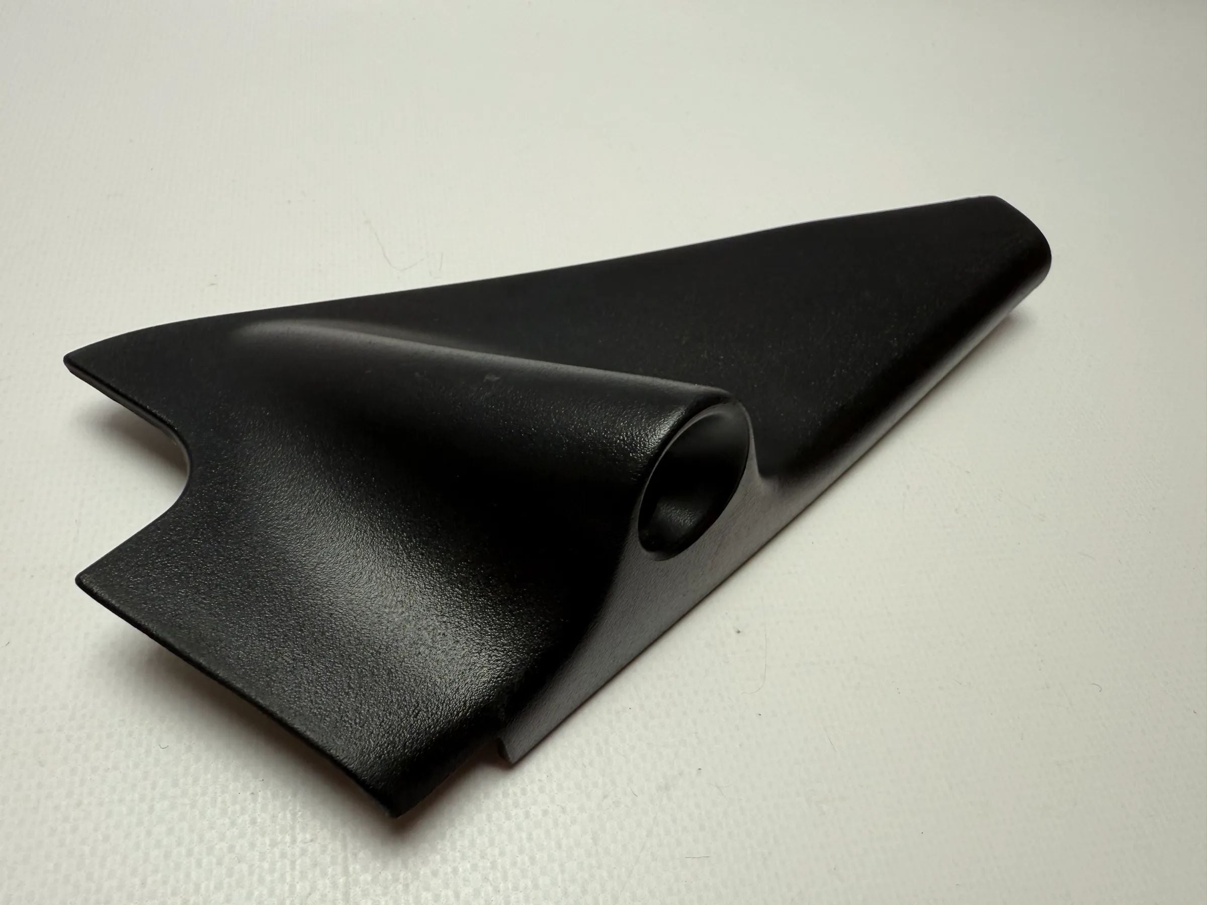 Оригинальная правая накладка зеркала внутренней отделки Peugeot 106 9610363177