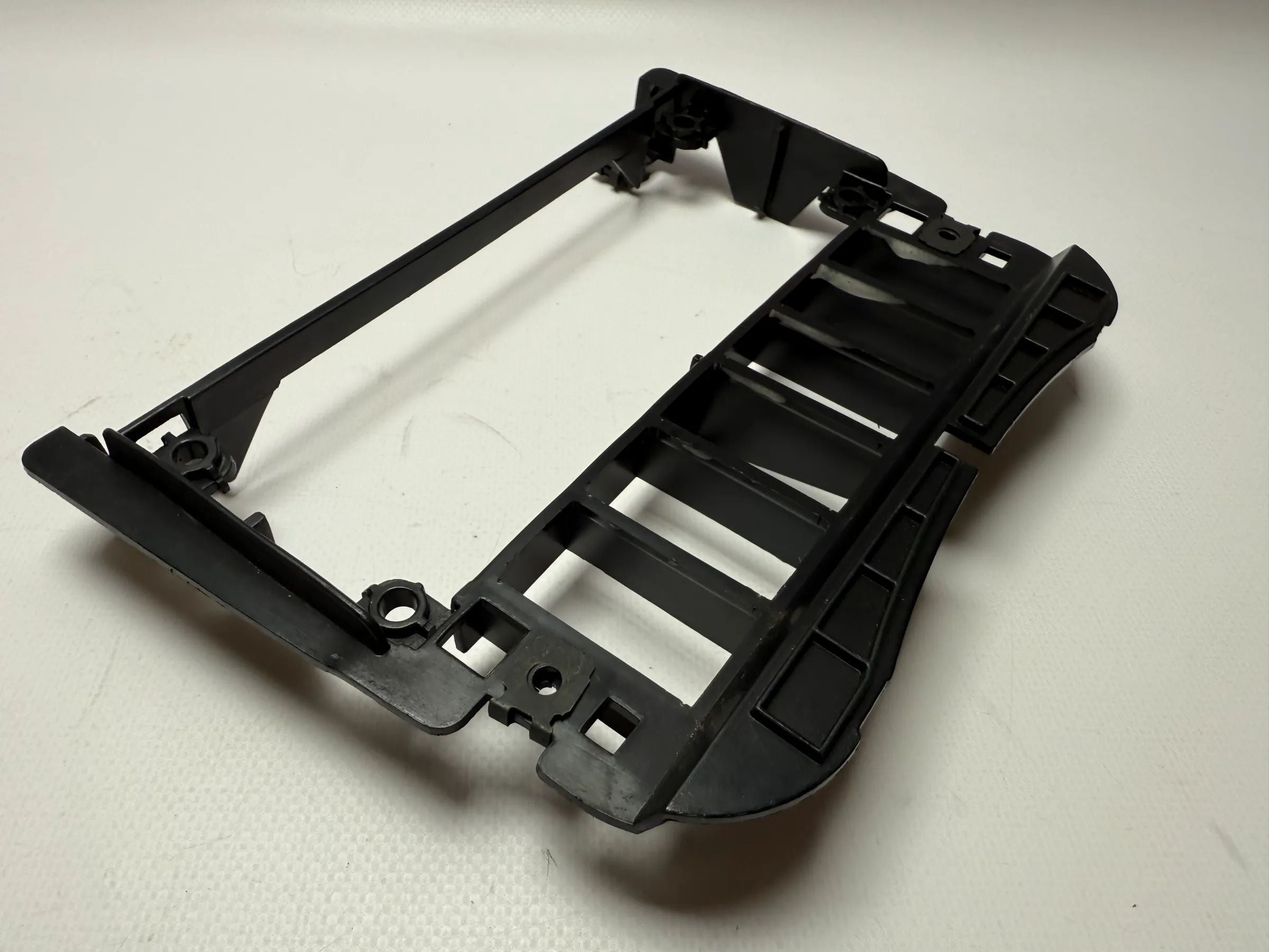 Originale Cornice Montaggio Riscaldamento VW Polo / Seat 6N0858305C