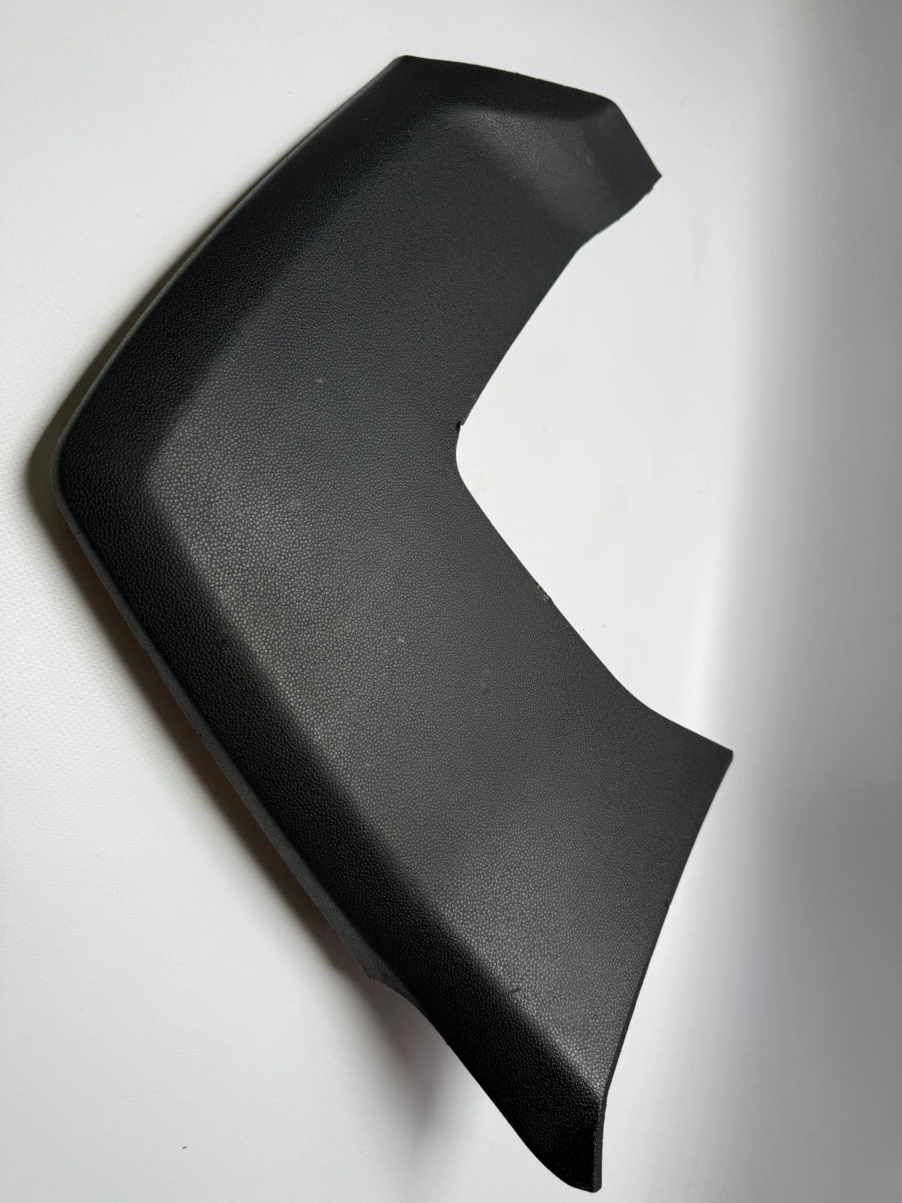 Оригинальная левая накладка панели приборов OPEL Zafira B 13162572