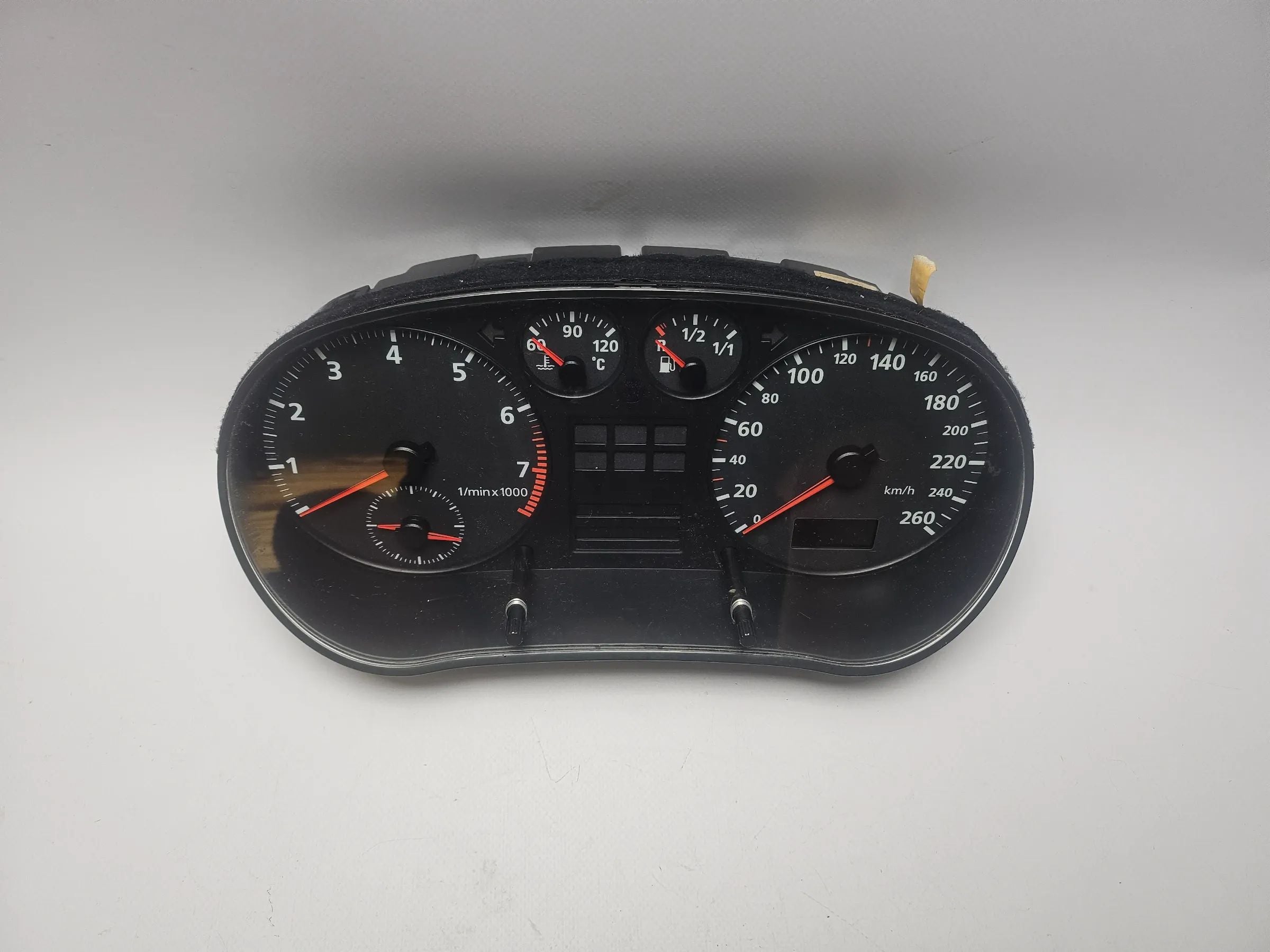Audi A3 8L1 1.6 speedometer instrument cluster 8L0919860A 110.008.778/002 