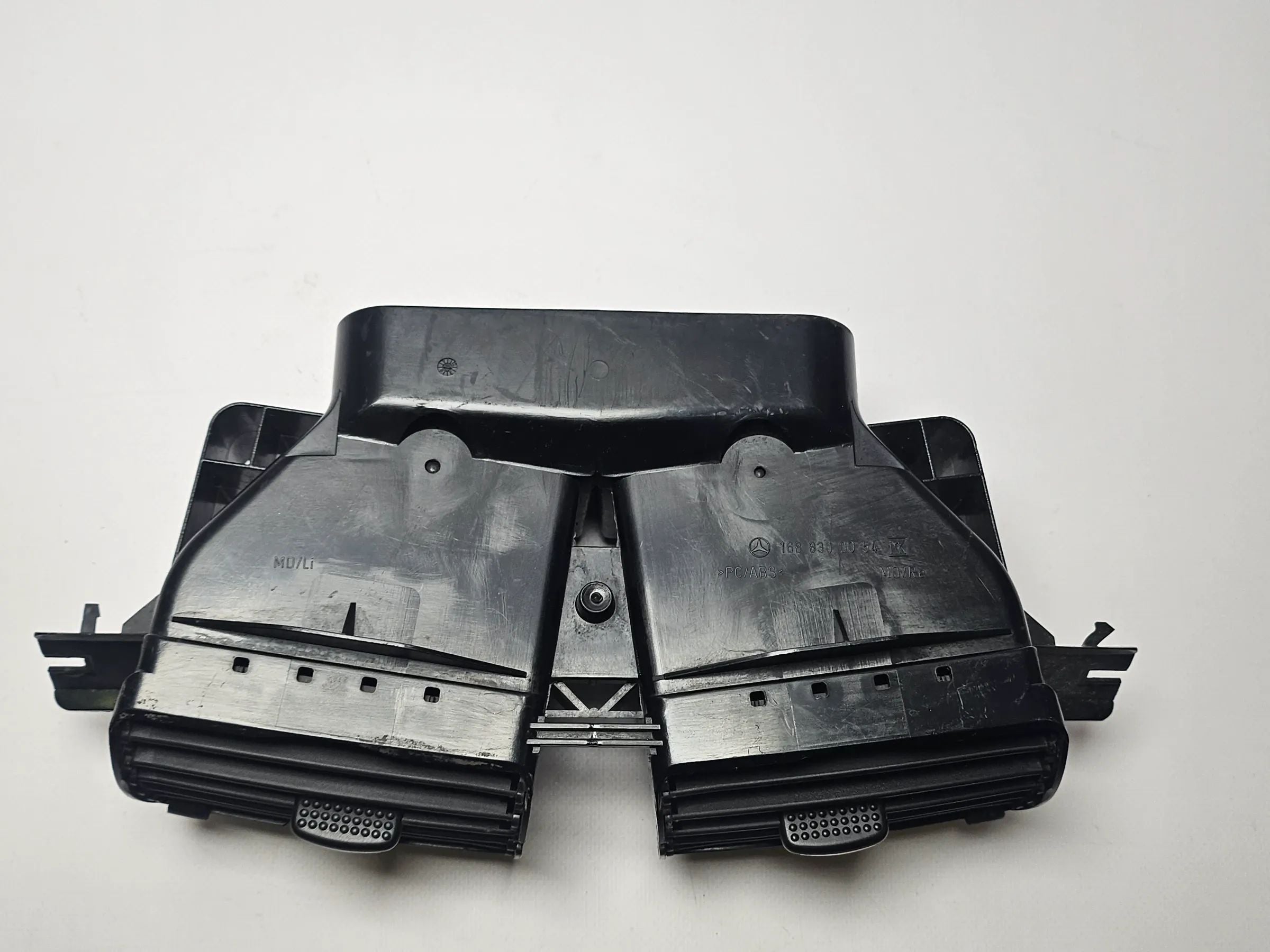 Orig. Mercedes Benz A-Klasse W168 98 BJ Buse d'air diffuseur central 1688300054