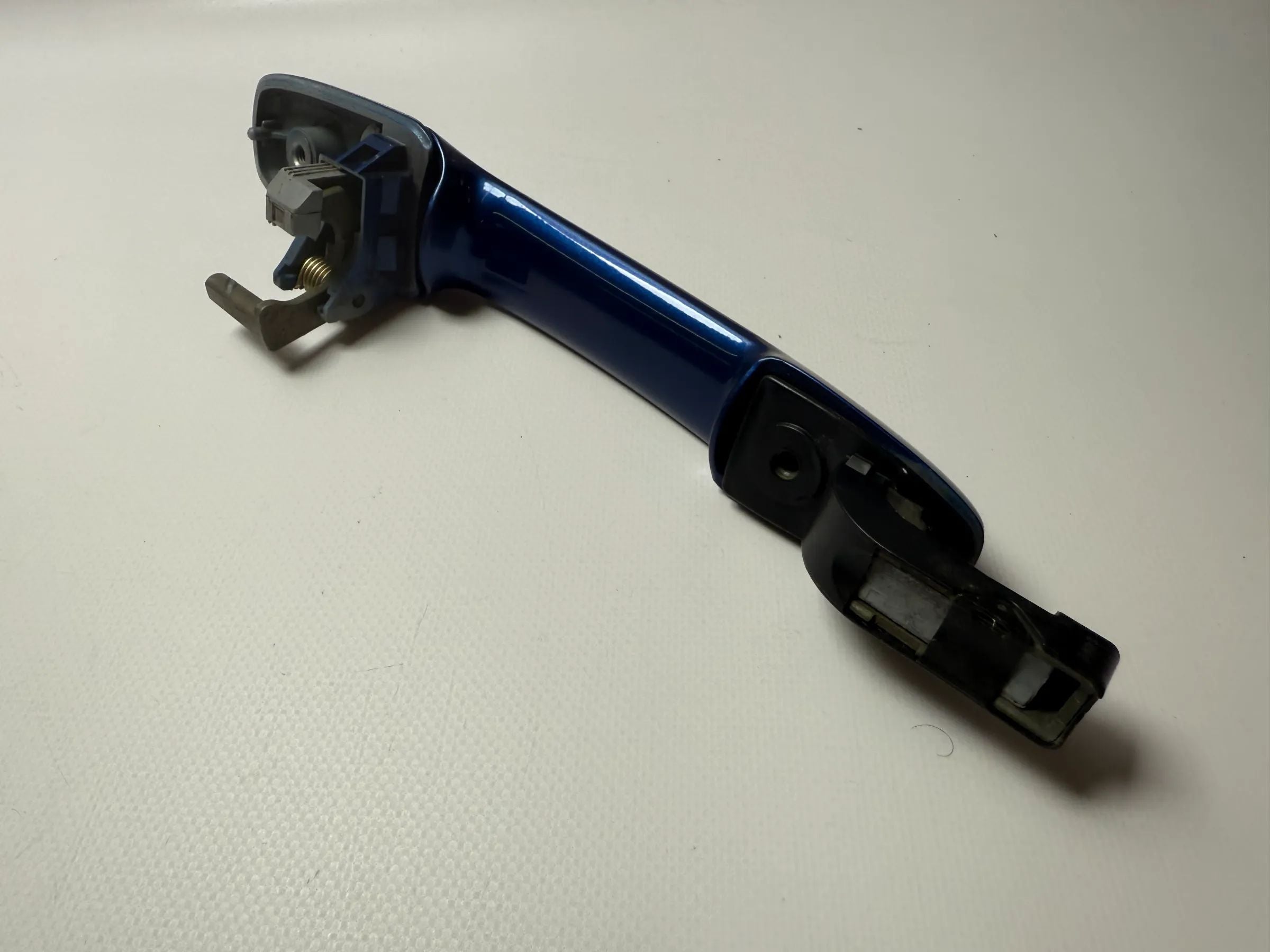 Orijinal Mazda 6 Sağ Arka Kapı Kolu Mavi GJ6L