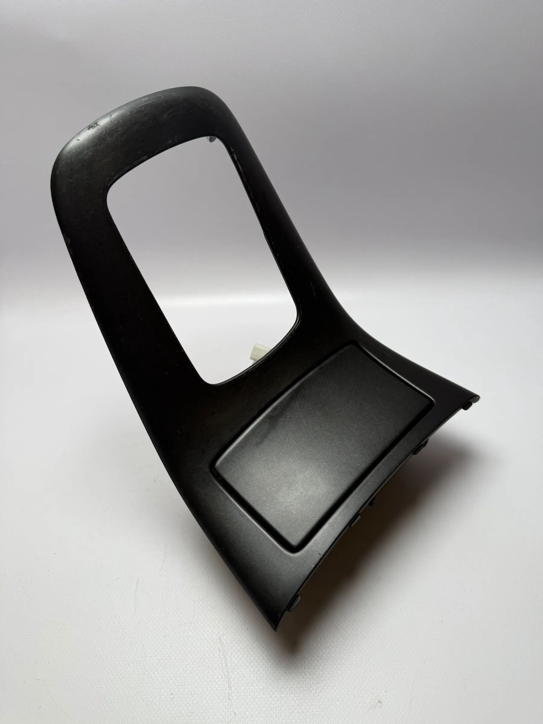 Toyota Avensis  2006 Mittelkonsole Aschenbecher Bourbon 8528