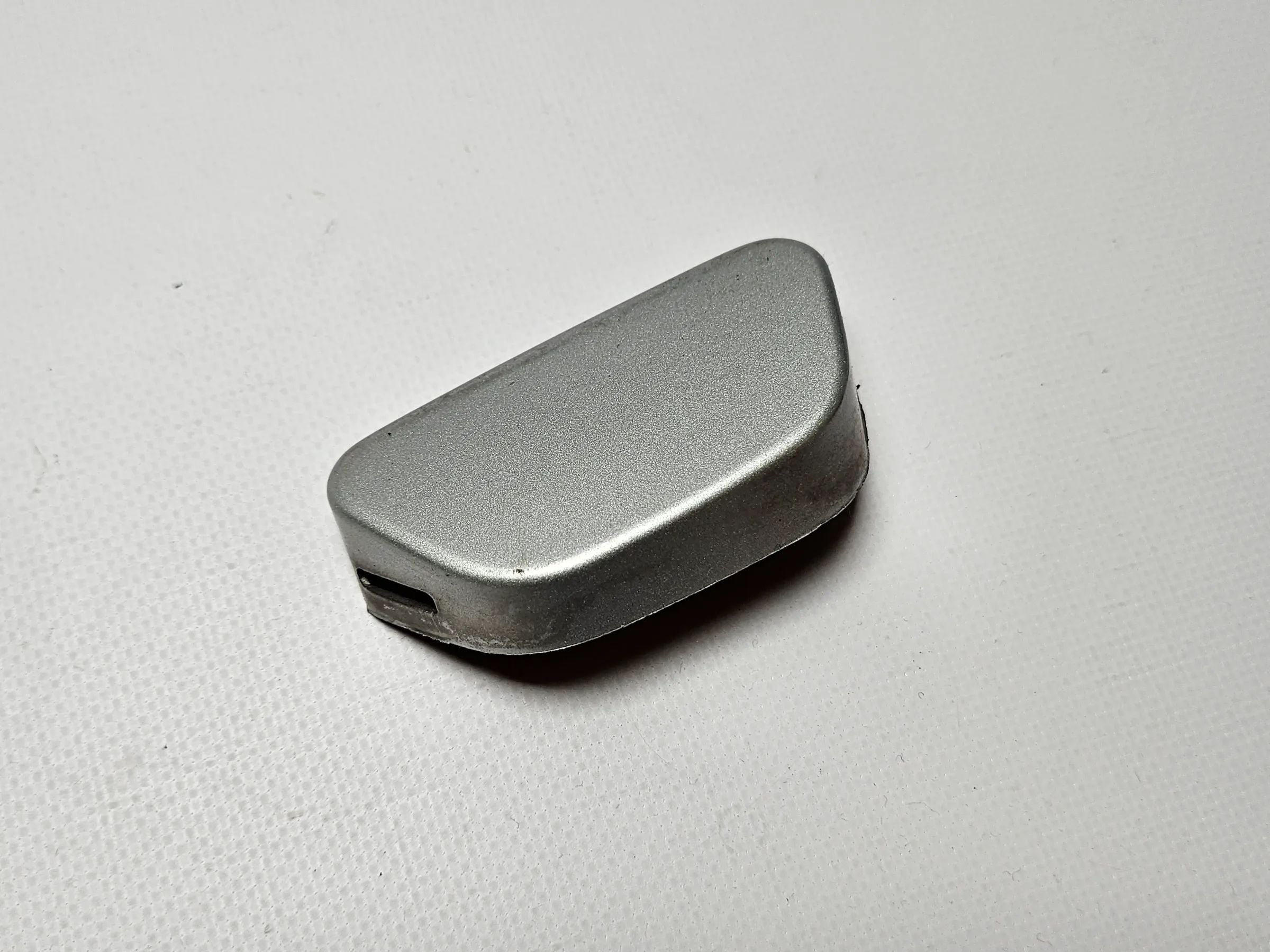 Original Mercedes W210 Klappe / Deckel Düse SWA rechts  silber A2108261077