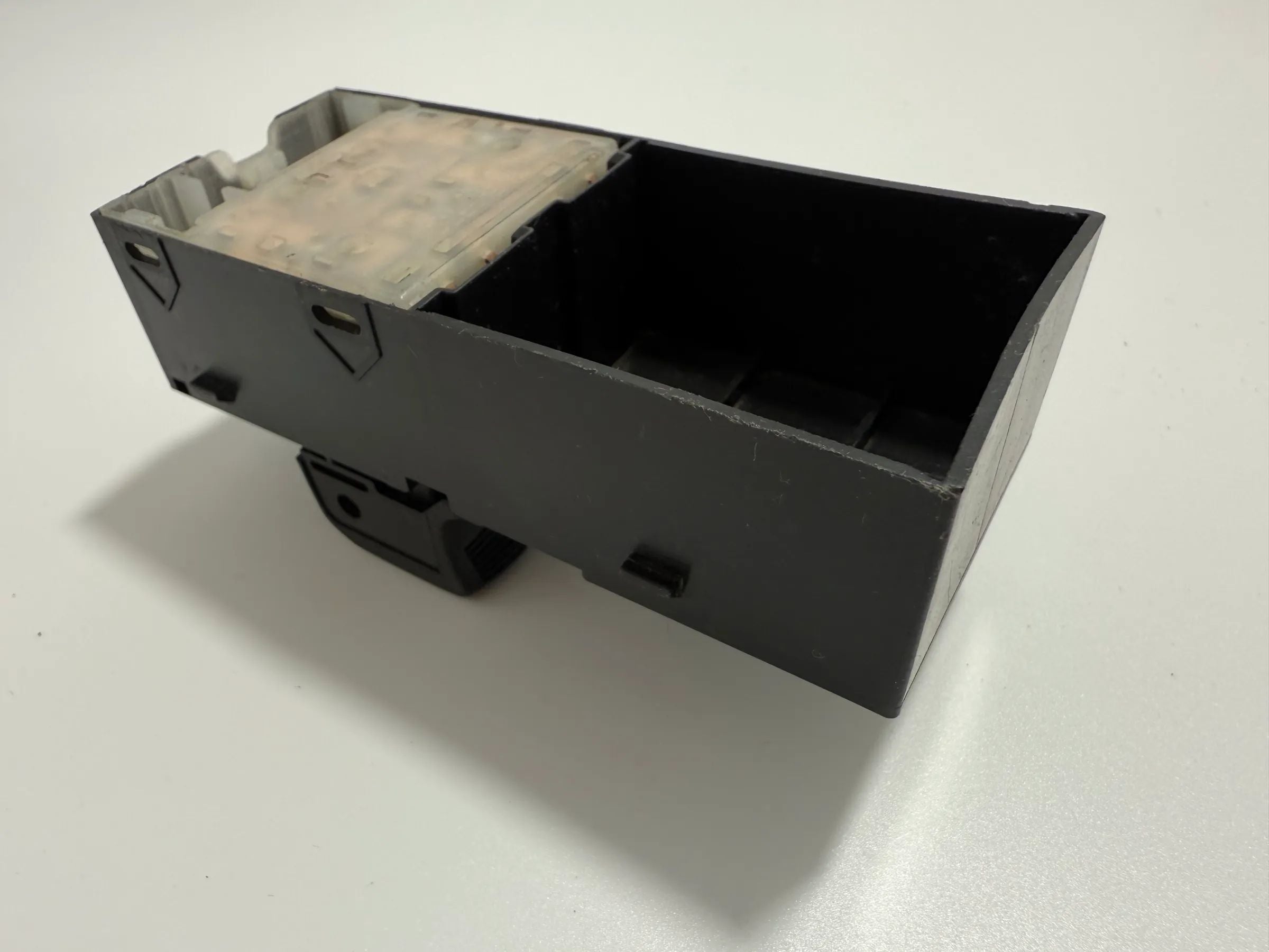 Original Botão Interruptor Elevador de Vidro Nissan Micra III 25401-AX600