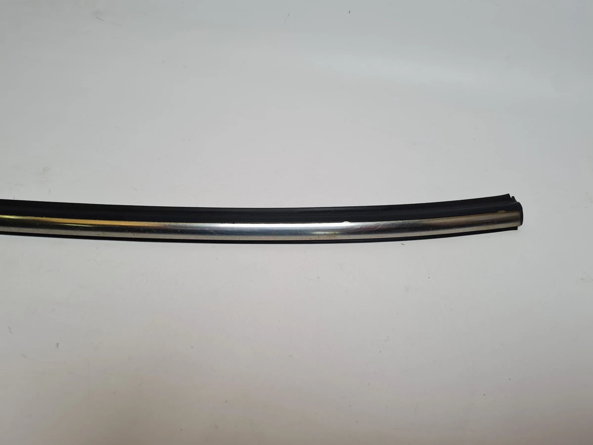 Mini One (R50/R53) Leiste Heckscheibe leiste Hinten 51.13-7051531 (Original)