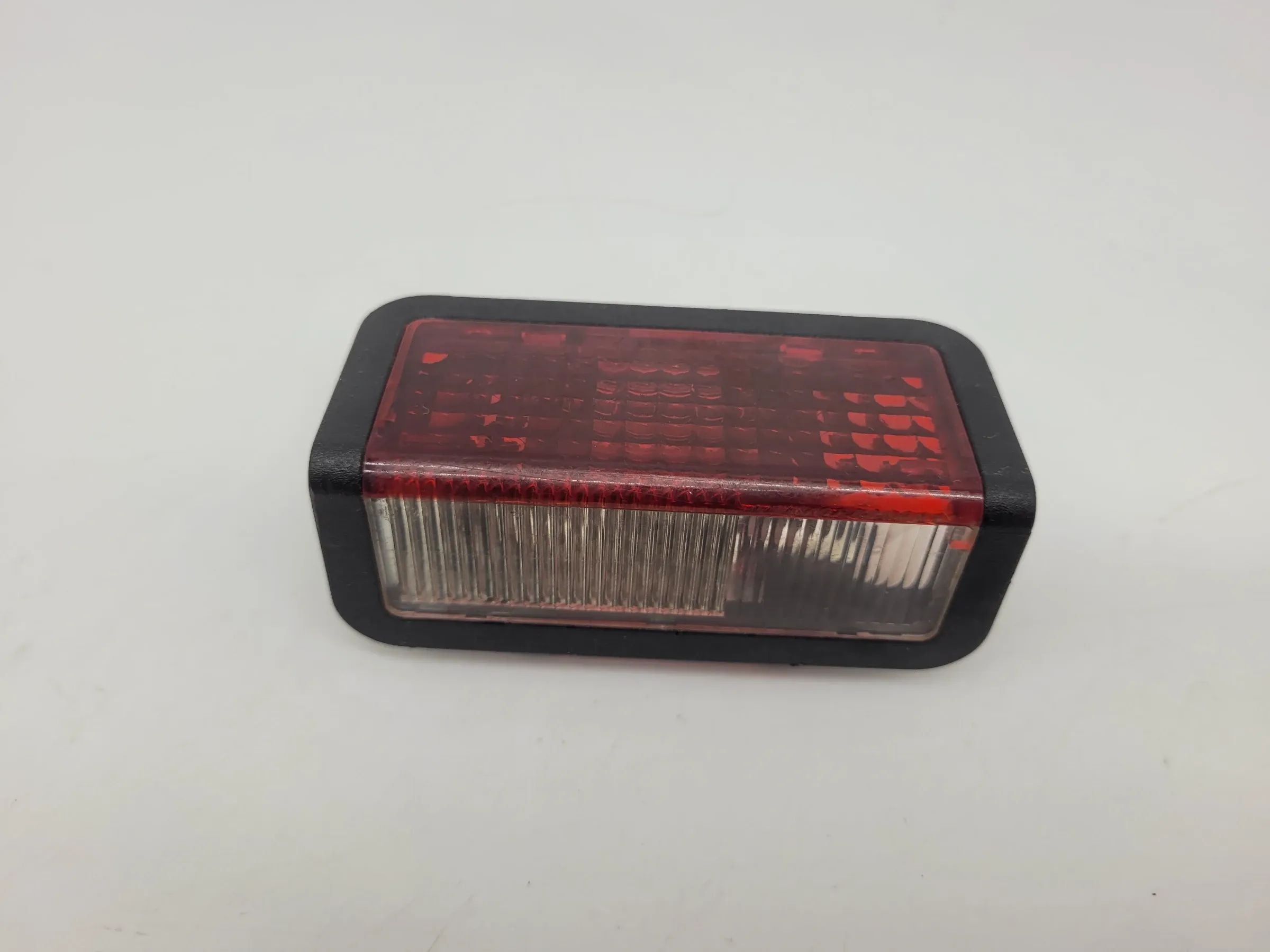 BMW 5er Touring E39 Reflektor Leuchte Hecklappe 8368577 (Original)