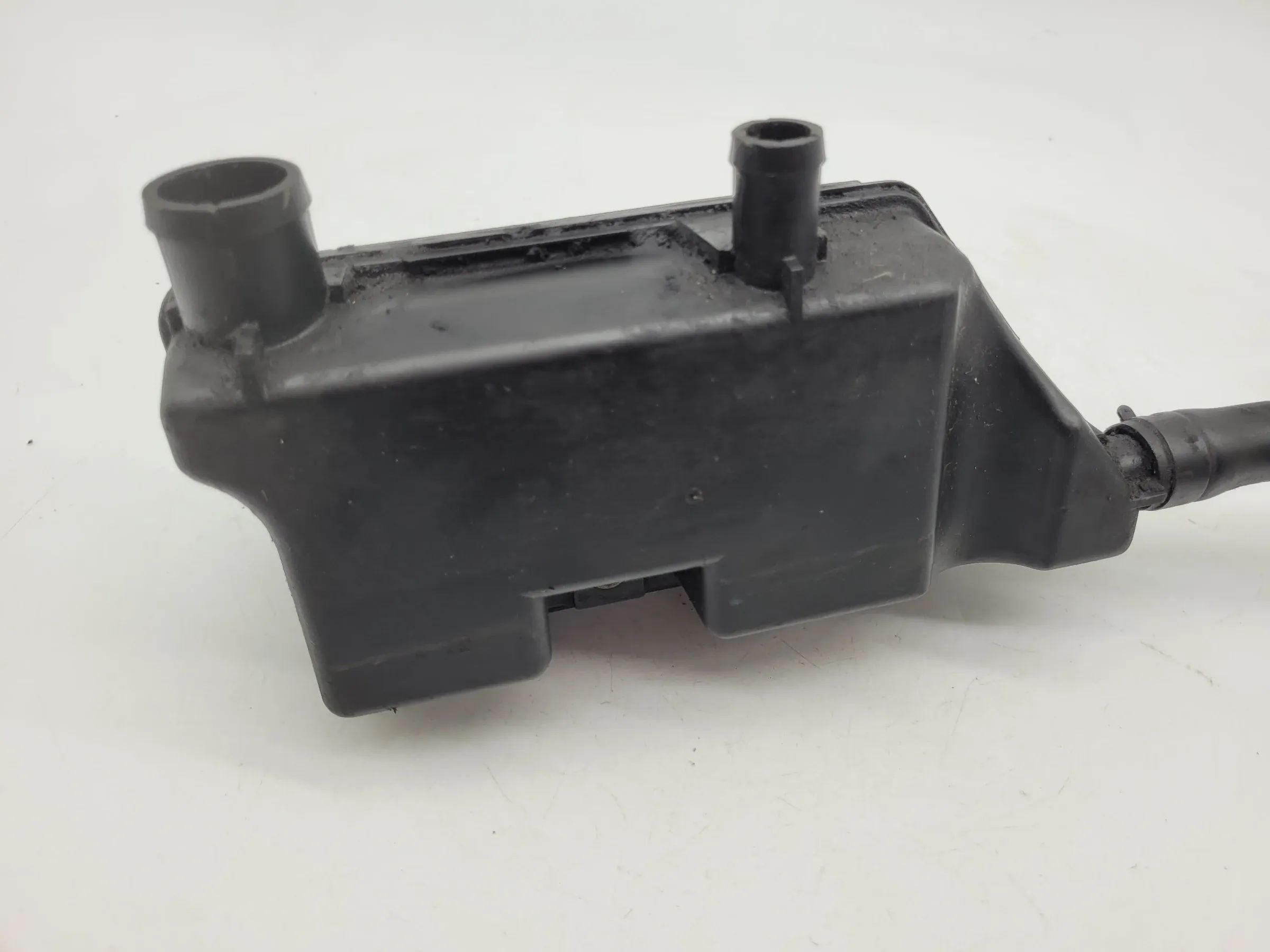 Chrysler Voyager IV RG Öldekanter Ölgefäß + Schlauch 4667957 Original
