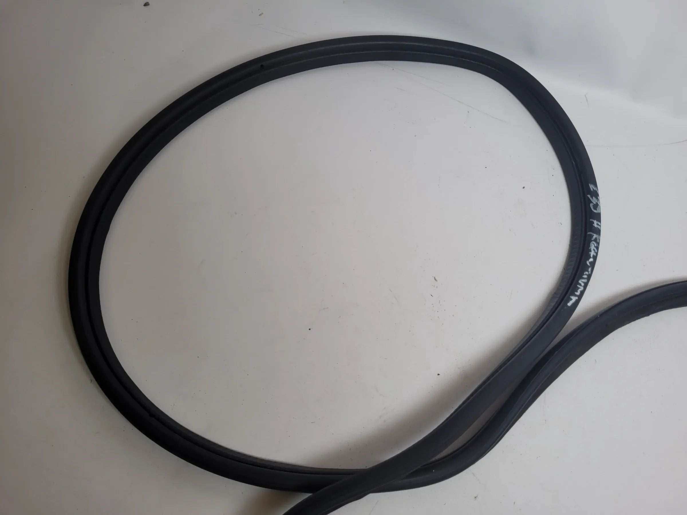 BMW 5er Touring E39 Dichtung Kofferaum Heckklappe Hinten (Original)