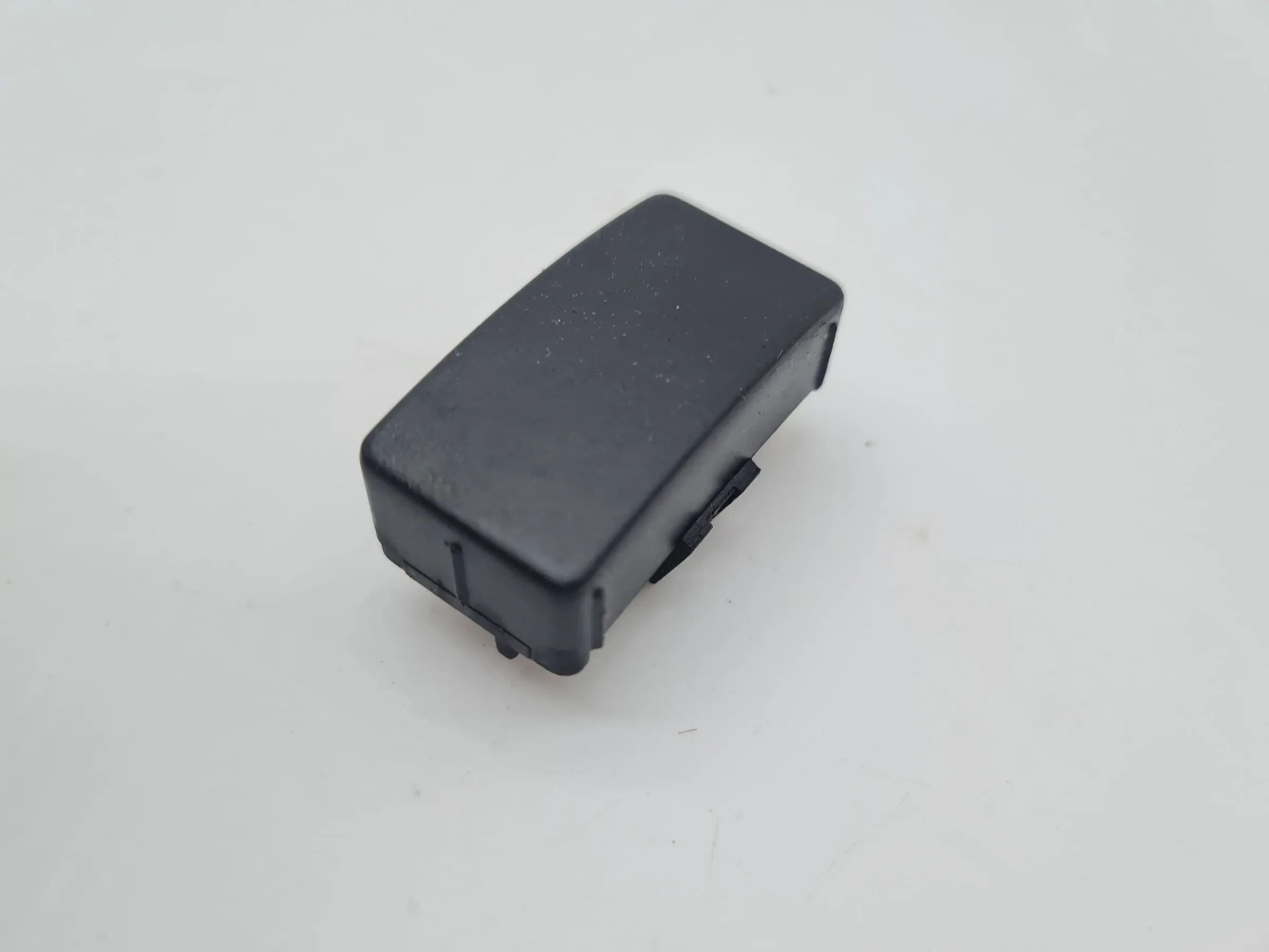 BMW 7er E38 Seiten Verkleidung Blindknopf Rechts Vorne 52.10-8150316 Original