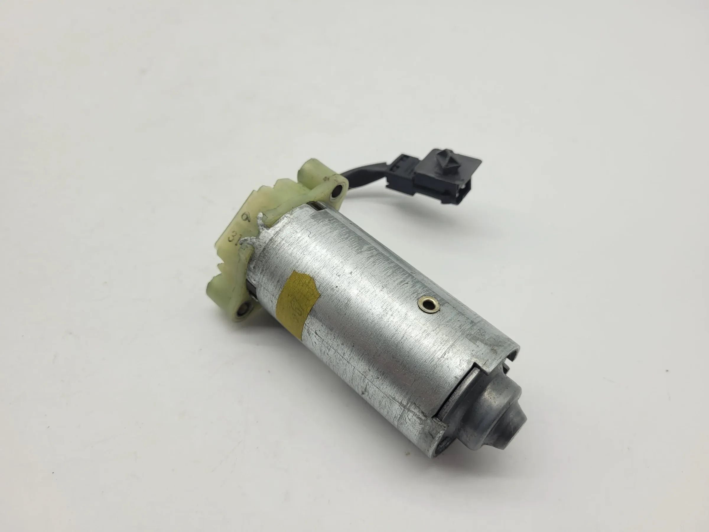 BMW 7er E38 Stellmotor Sitzverstellung 0130002460 Original