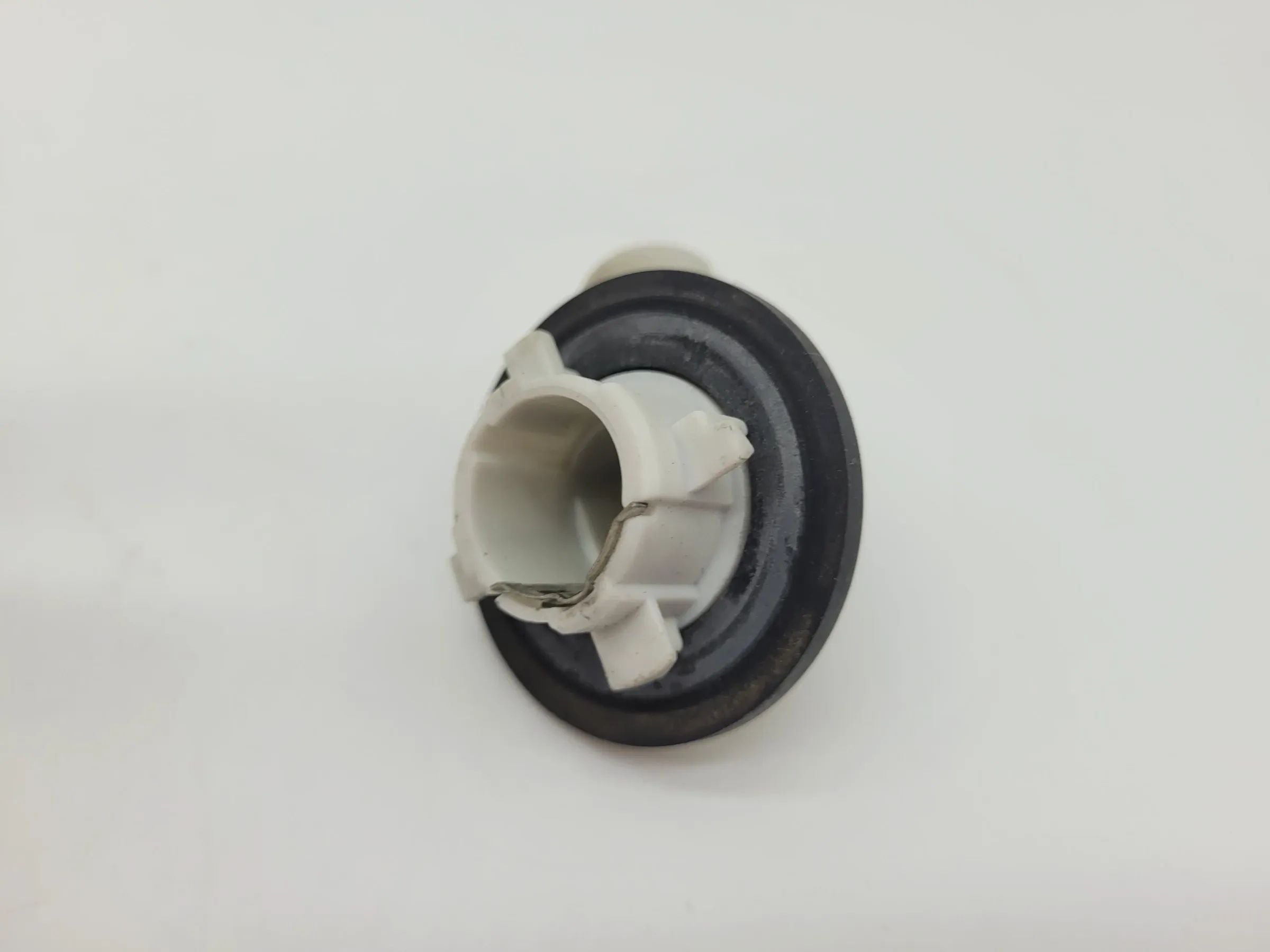 Dacia Logan LS/KS Scheinwerfer Blinkerfassung L/R (8200211006) (Original)