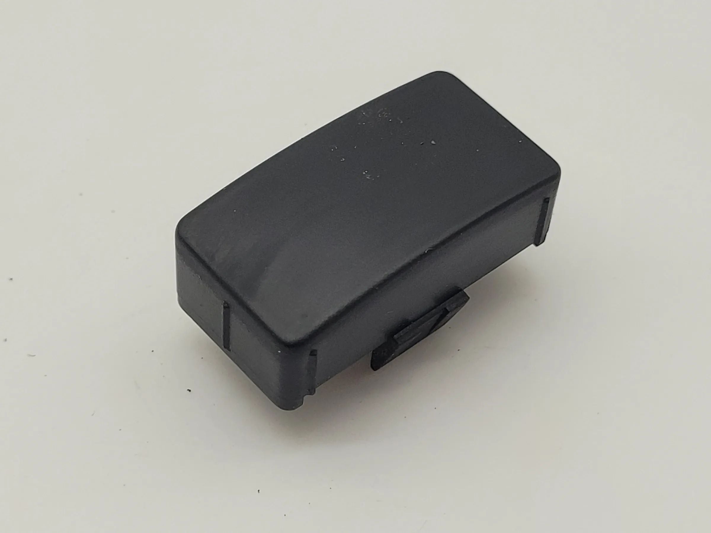 BMW 7er E38 Seiten Verkleidung Blindknopf Links Vorne 52.10-8150315 Original