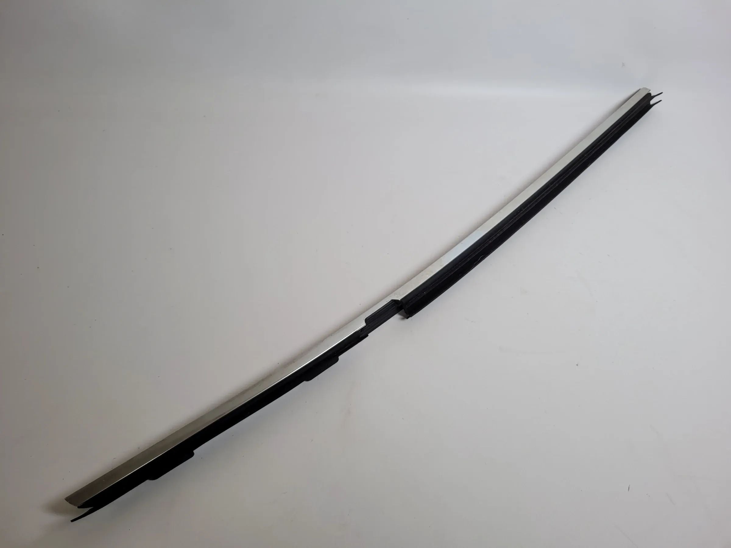 BMW 5er Touring E39 Chrom Leiste Dichtung Hinten Rechts 51.22-8185818 Original