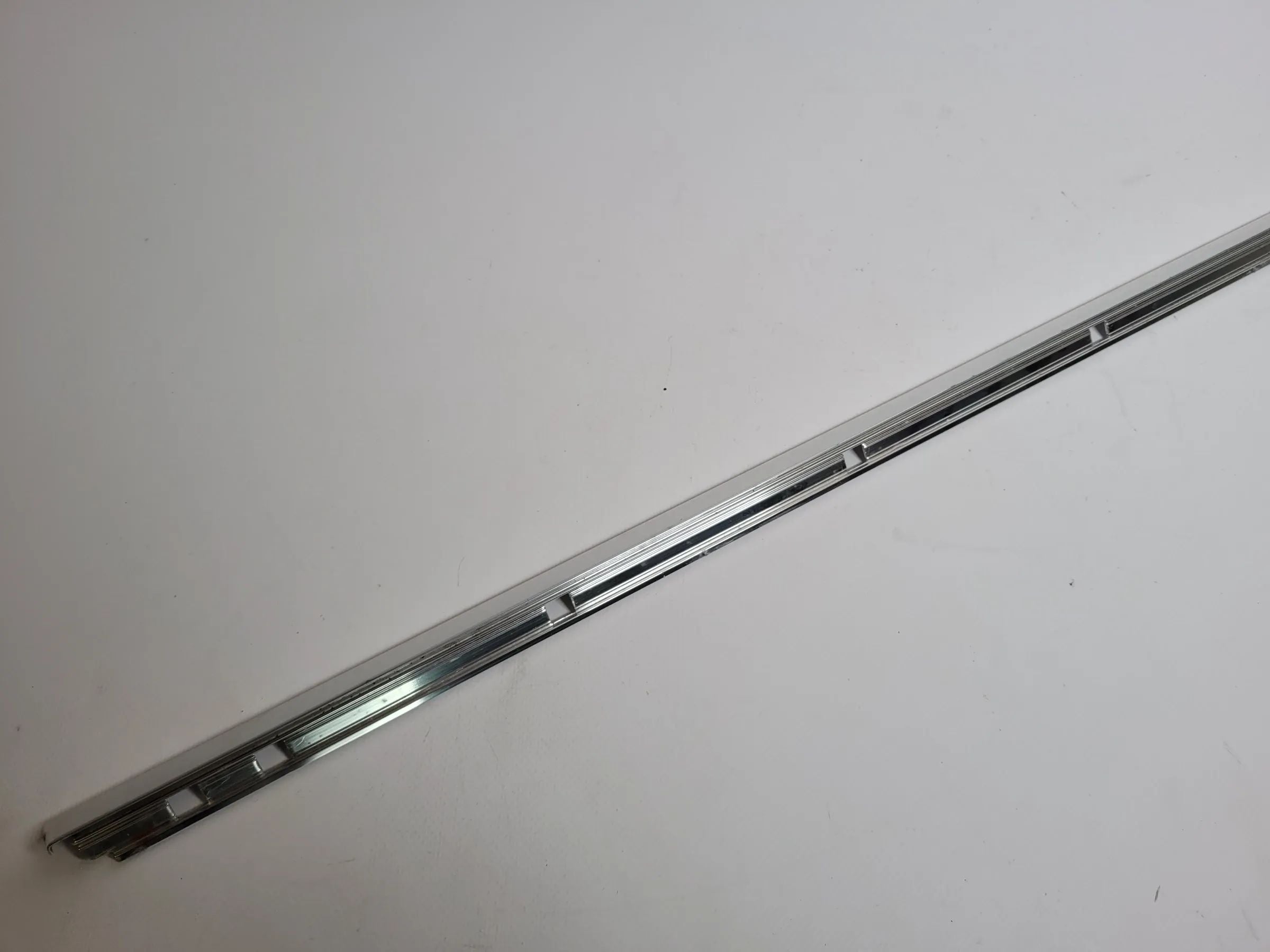 Original BMW 5er Touring E39 Tür Chrom Leiste Hinten Rechts Oben