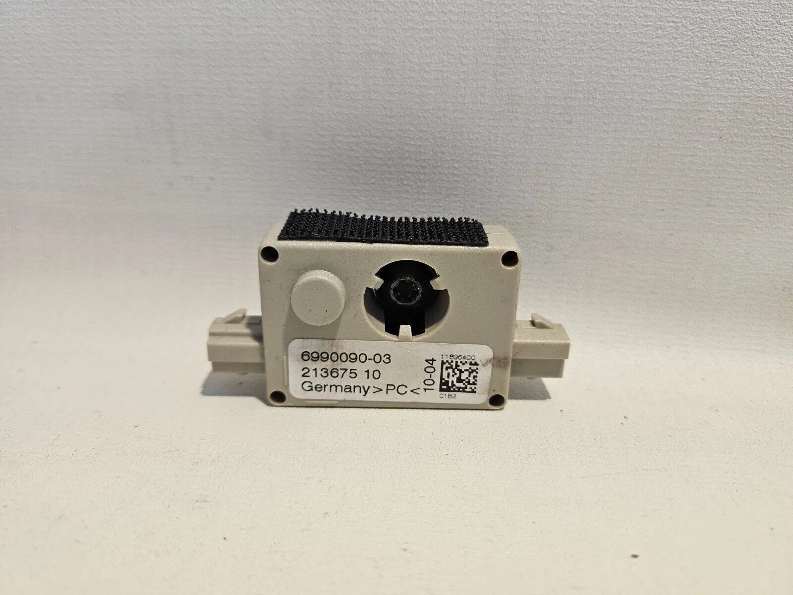 純正 BMW X3 E83 E90 E61 E63 アンテナ増幅器 スペーサー制御ユニット 699009