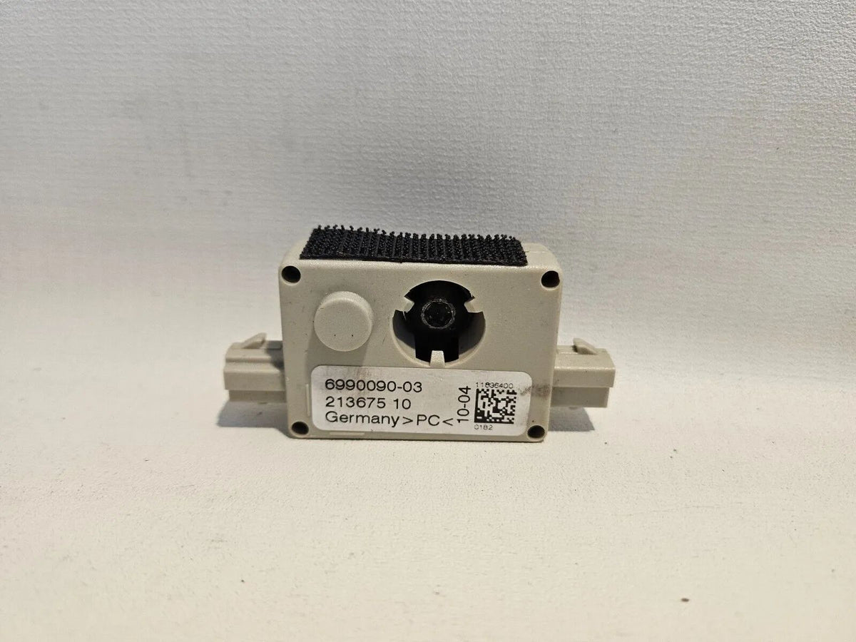 純正 BMW X3 E83 E90 E61 E63 アンテナ増幅器 スペーサー制御ユニット 699009