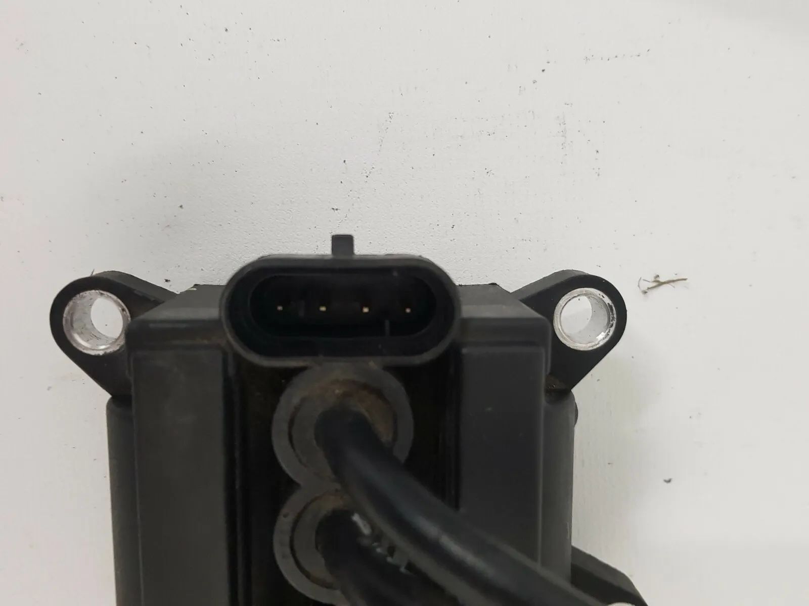 Ignition coil Renault Twingo Hüco D4F702 138712 Twingo 1.2 16V Initiale 55 KW 75 HP 