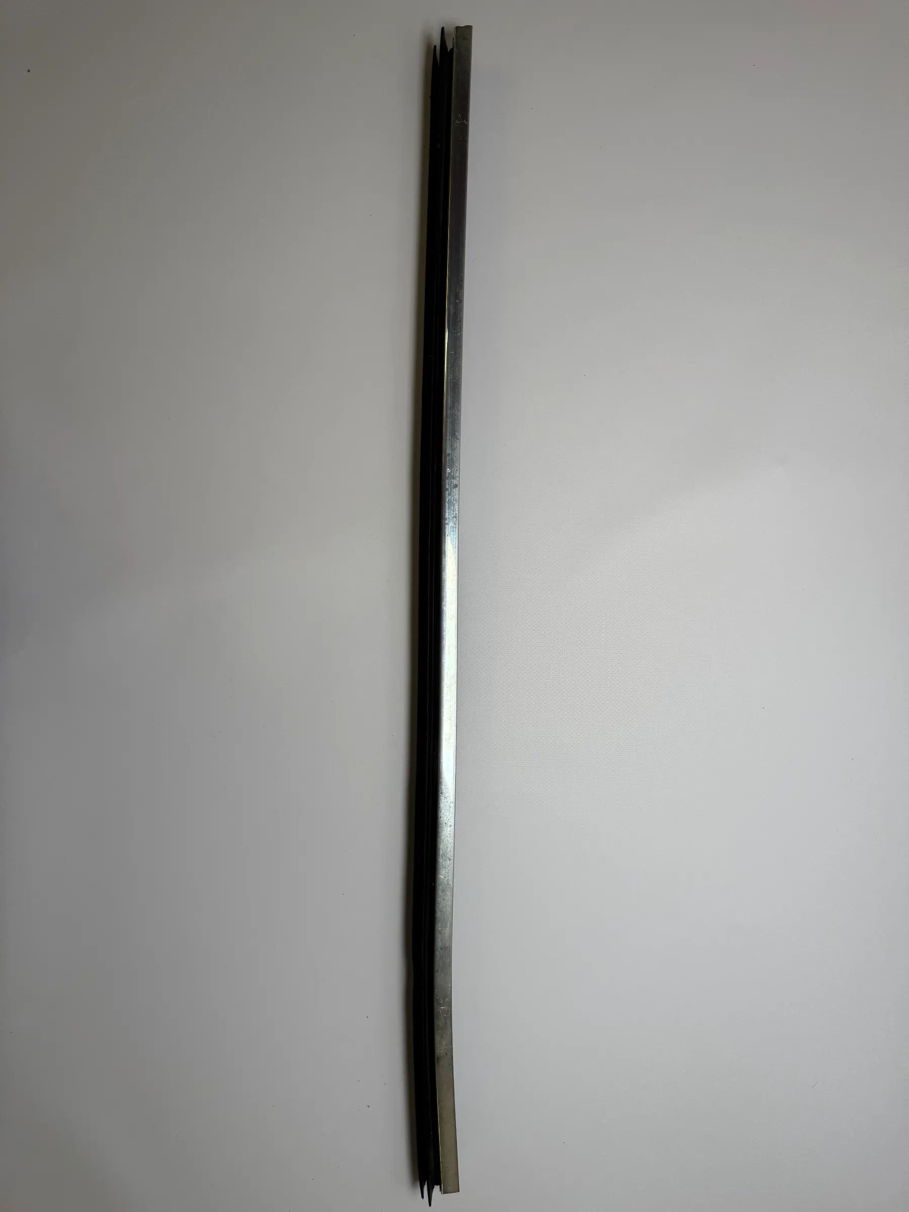 BMW E39 5 Series Touring Año 03 Moldura Cromada Puerta Delantera Derecha 8185816 #106639-C21