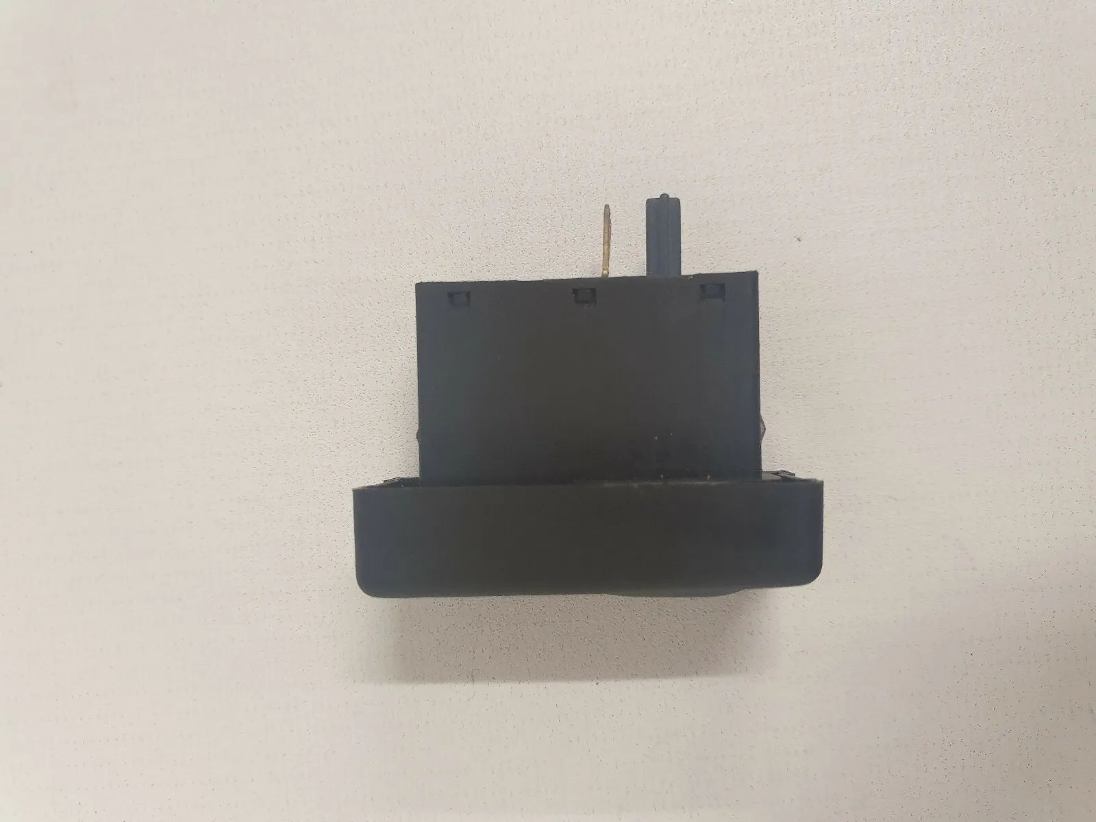 Peça Original Opel Omega B V94 Interruptor TC Controlo de Tração 90494407 K33