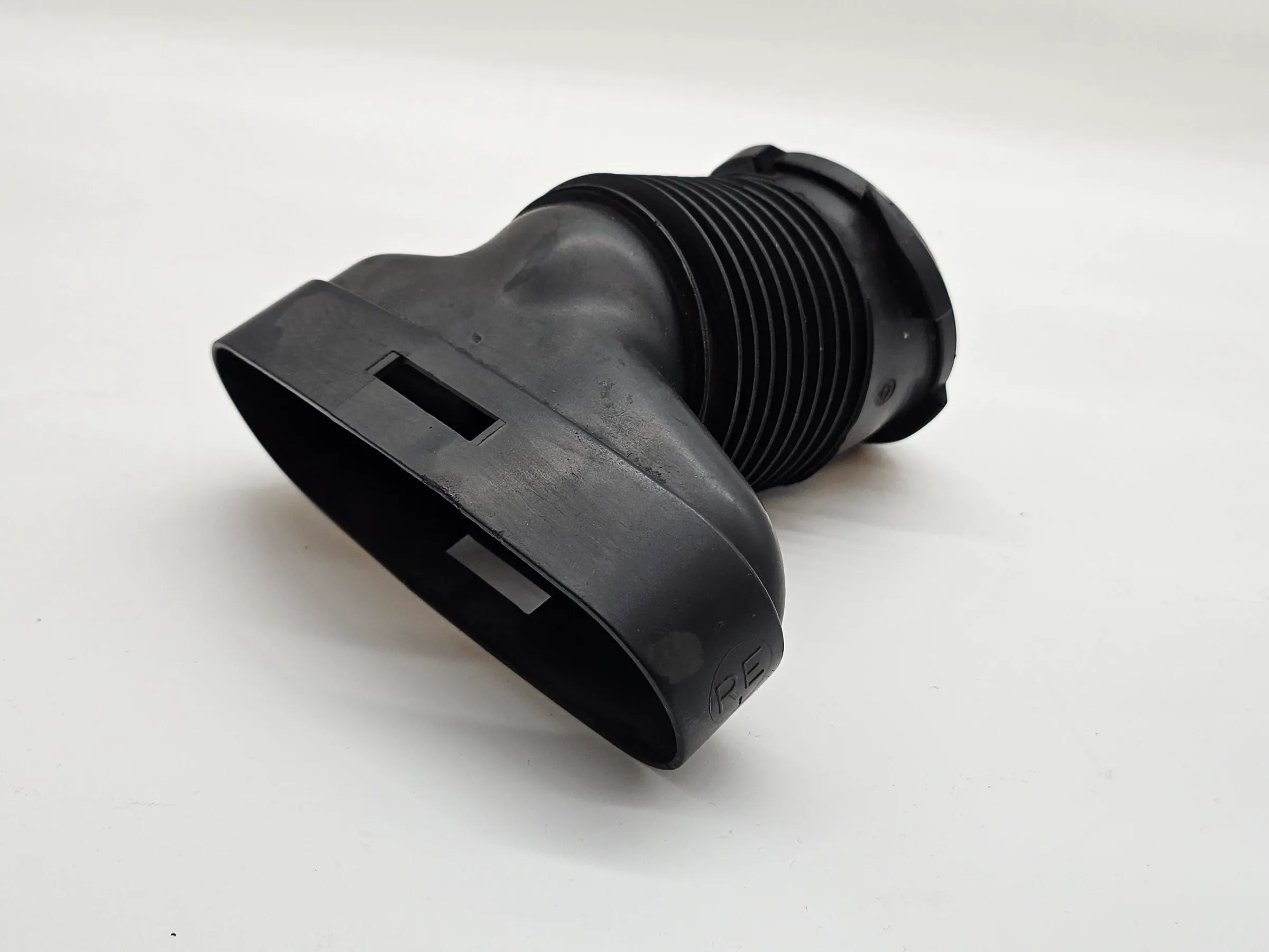 Original Mercedes-Benz C-Klasse W203 C180 Verteilerlufteinlassrohr A2035280307