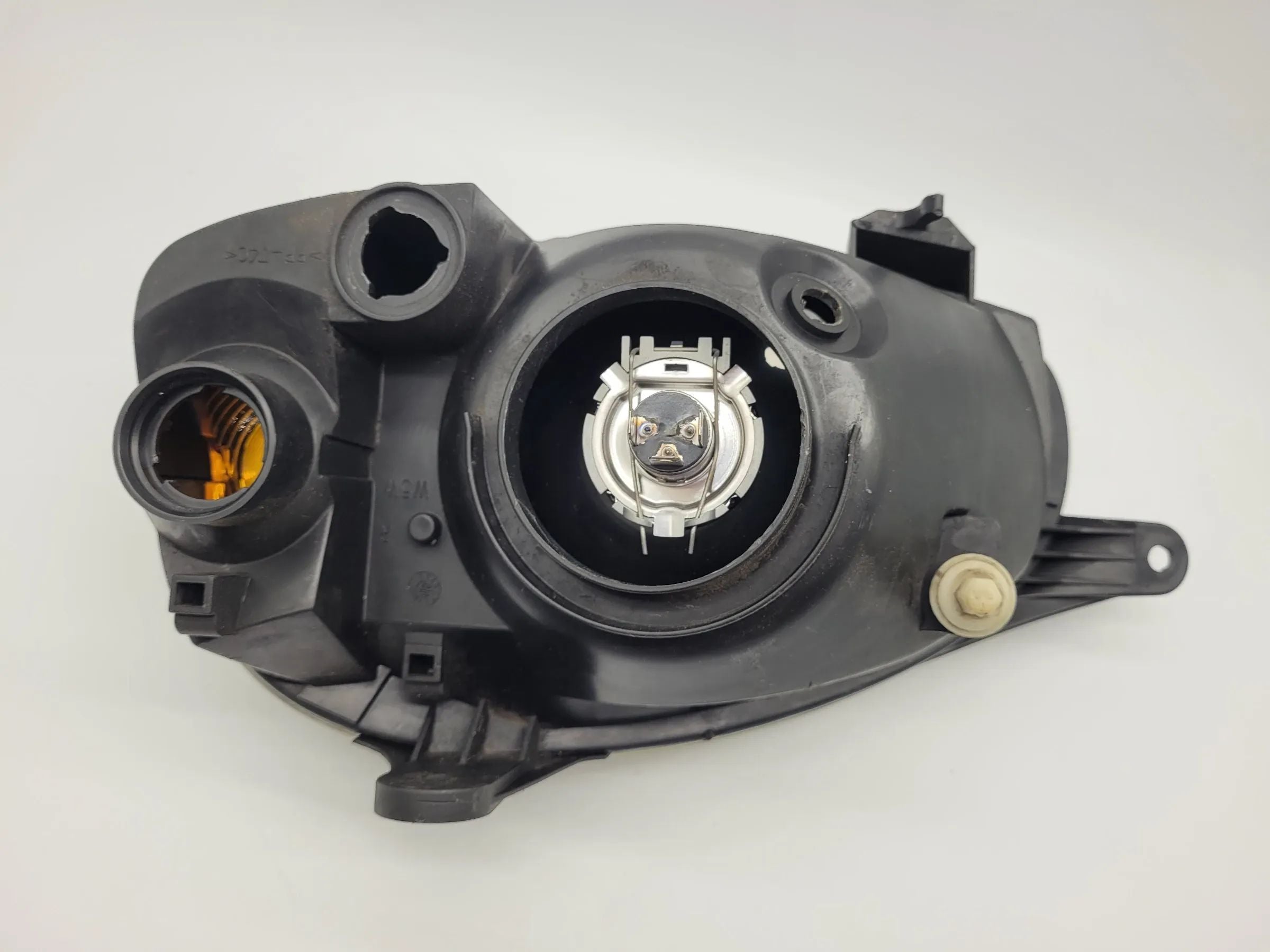 Original Opel Corsa B (S93) Scheinwerfer / Frontleuchte Rechts Hella 90444785