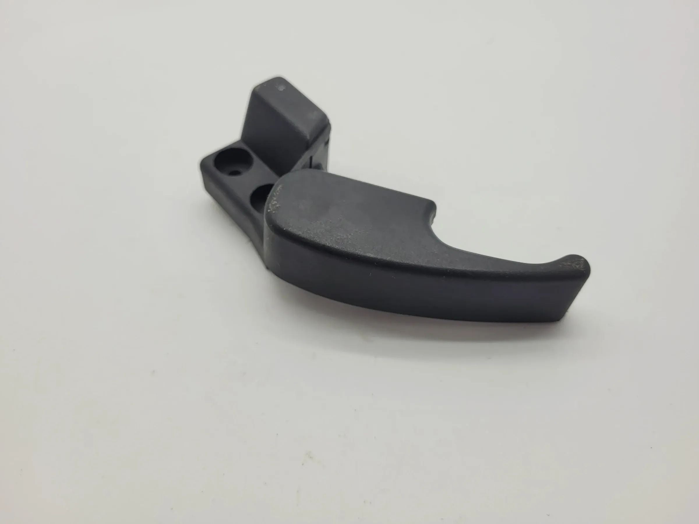 Original VW Golf III 3 (1H1) Hebel Motorhaube Öffner 1H1823533