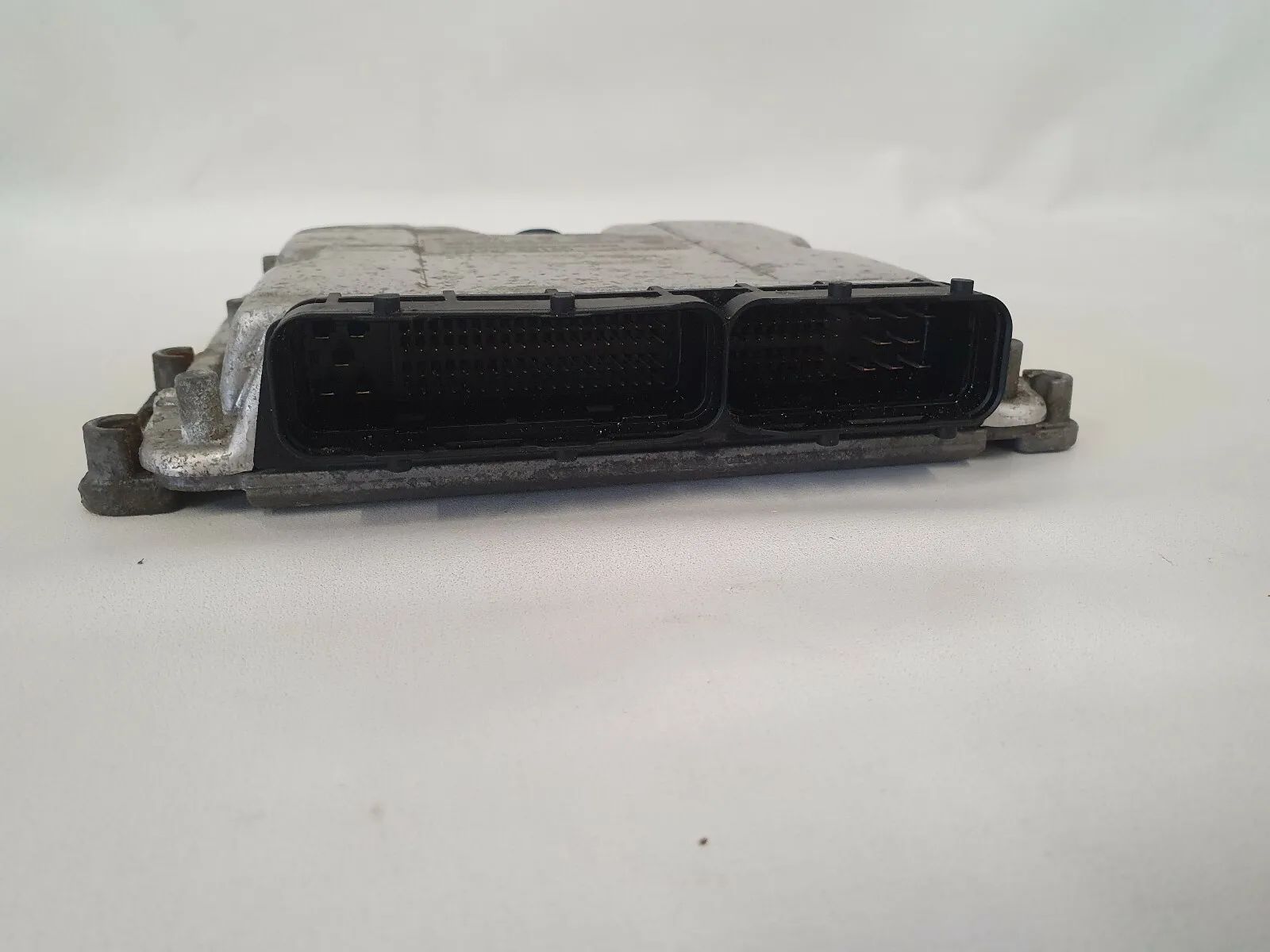 อะไหล่แท้ กล่องควบคุมเครื่องยนต์ Chrysler Voyager IV 2.5 CRD 2001–2007