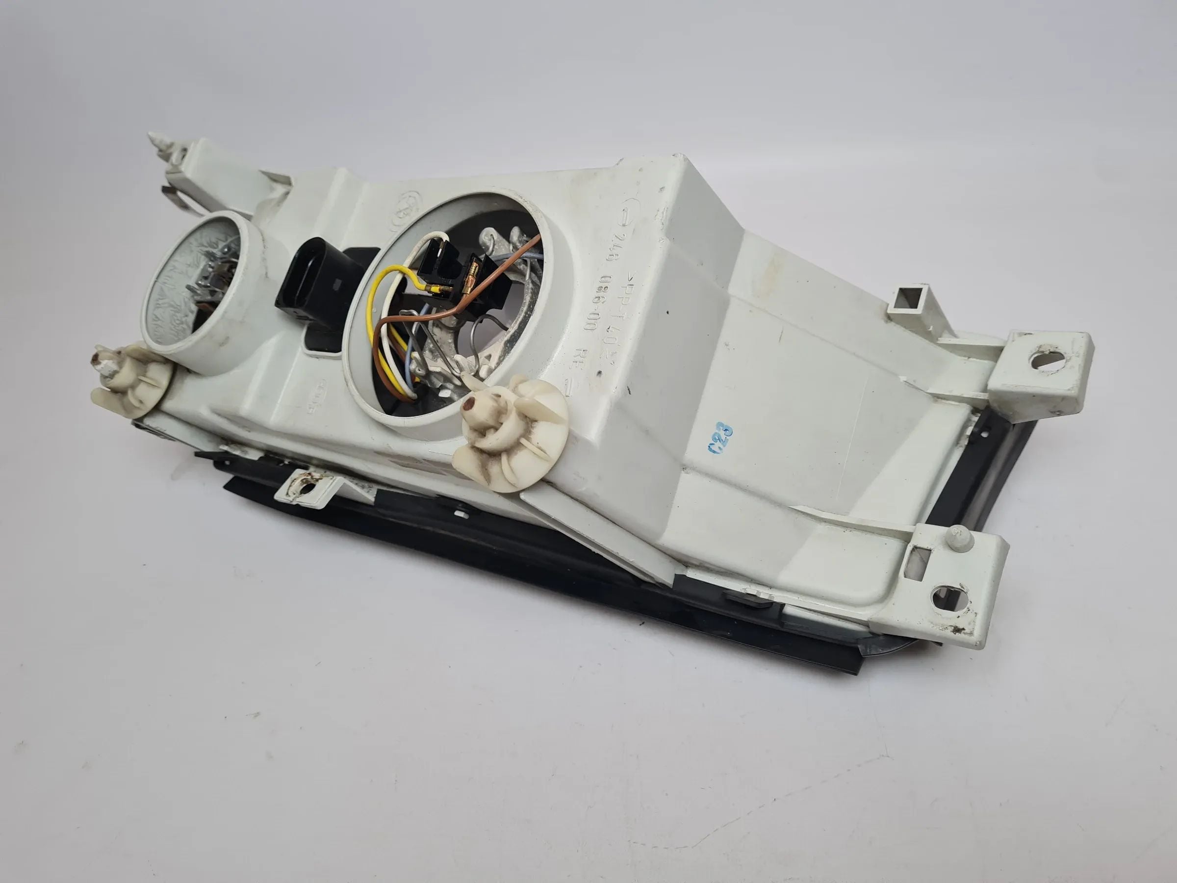 Original Skoda Octavia (1U2) Scheinwerfer / Frontleuchte Rechts 246 086-00