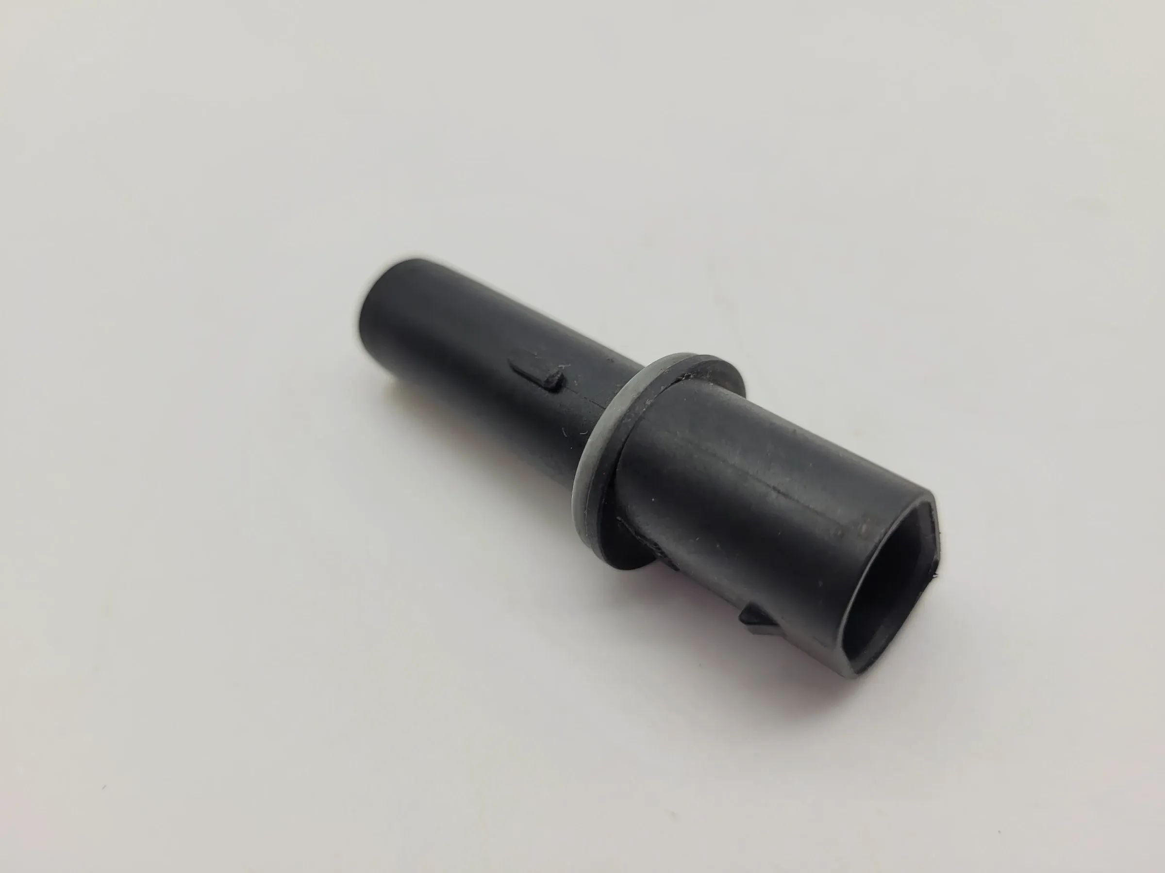 Original BMW 3er (E46) Lampenfassung Standlicht L/R 63.12-6 910 955 / 56