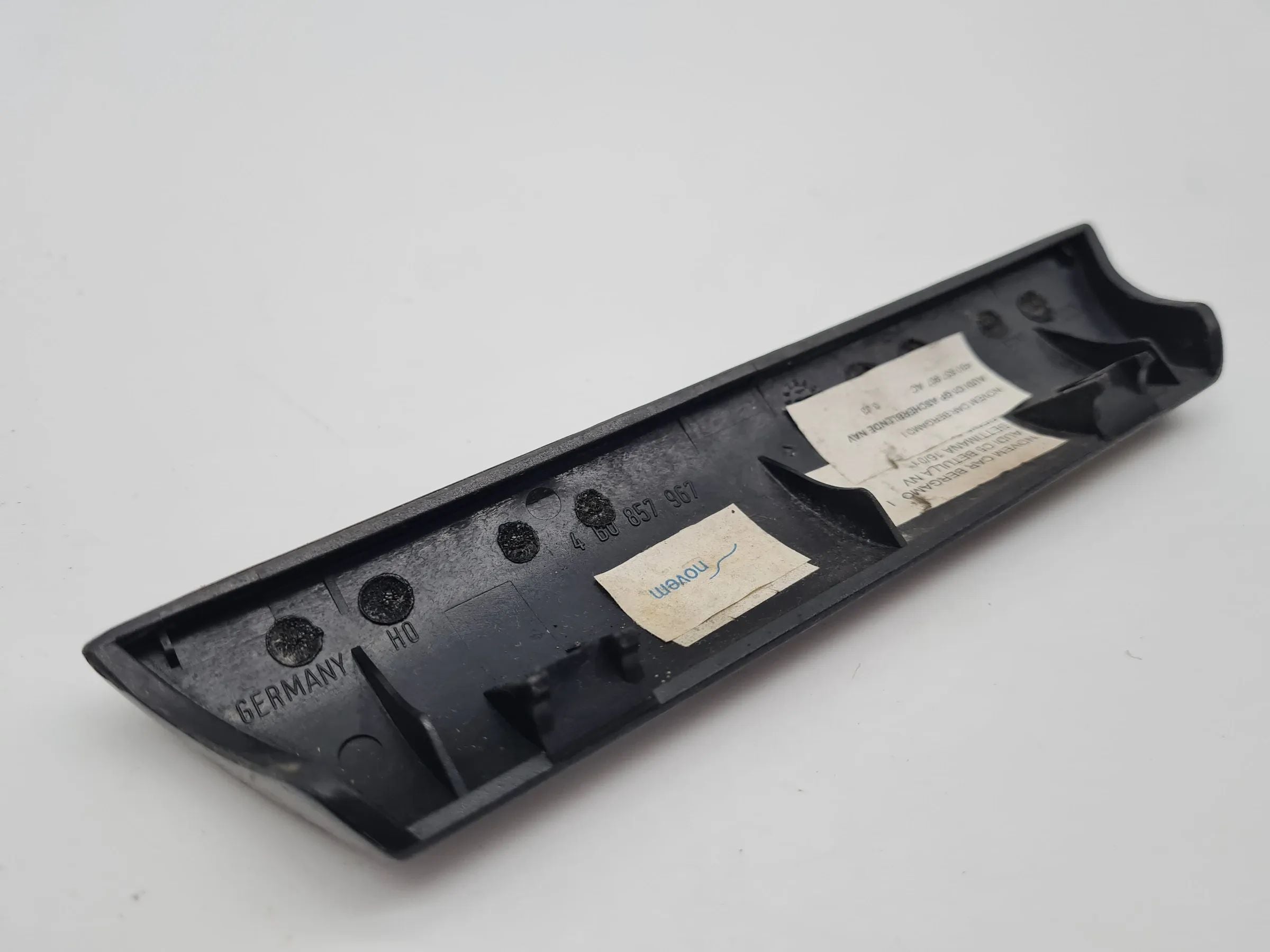 Original Audi A6 (4B) Dekorleiste / Zierleiste Aschenbecher 4B0857967