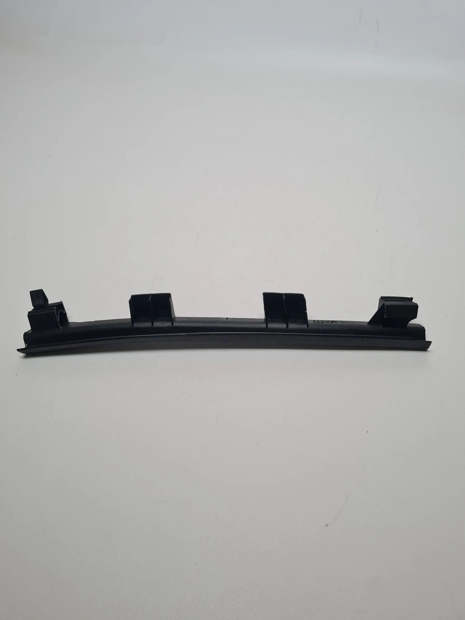 Original Audi A4 (8E/B6/B7) Verkleidung Armaturenbrett Fußraum Links 8e0868203