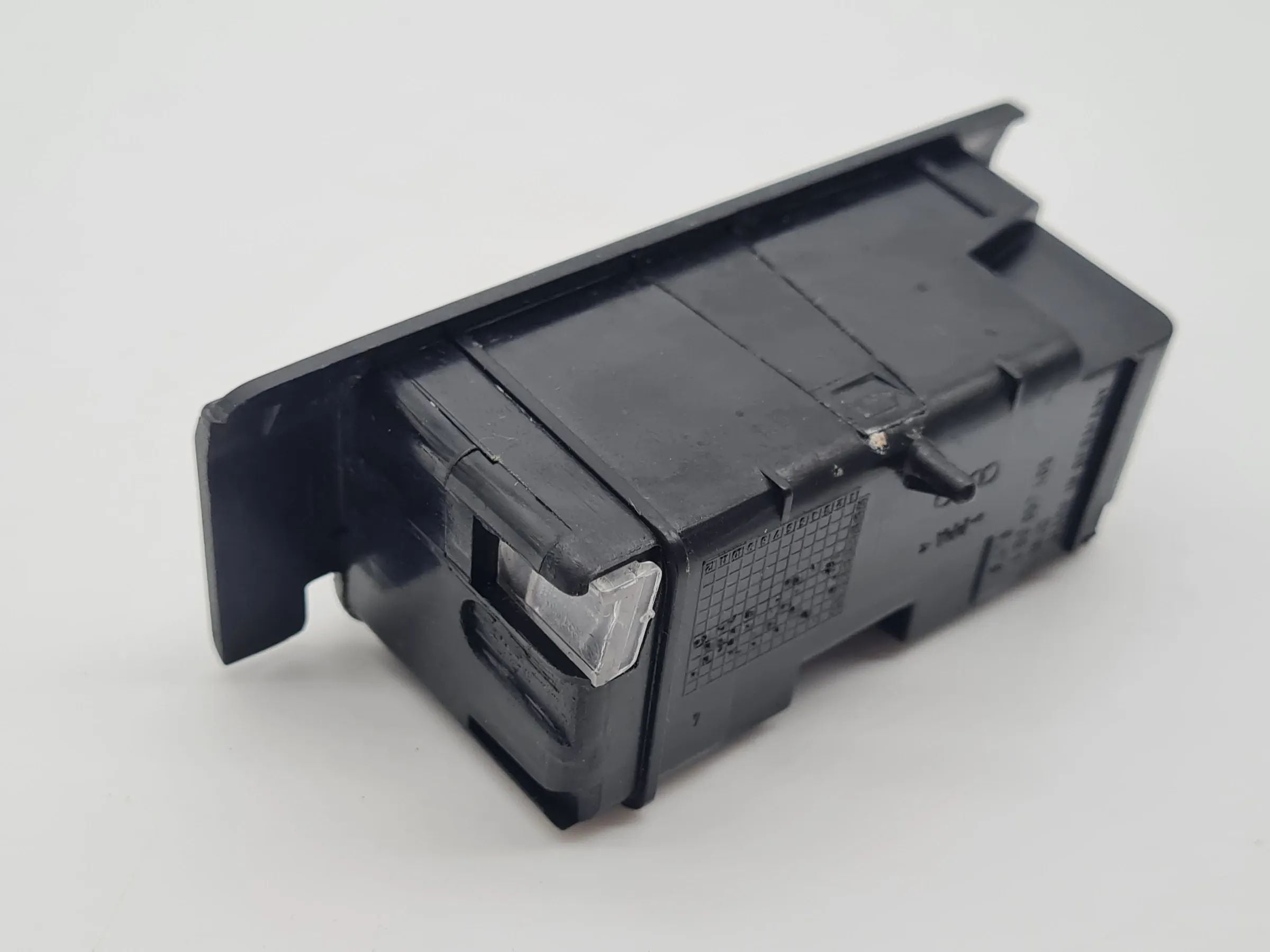 Original Audi A6 (4B) Aschenbechereinsatz 4B0857405