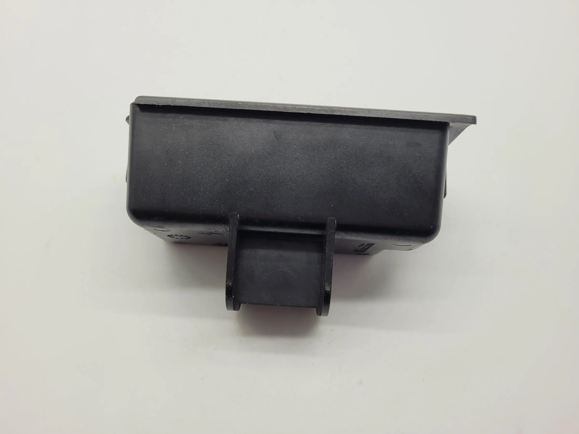 Original BMW 3er (E46) Aschenbechereinsatz 51.16-8225529.9