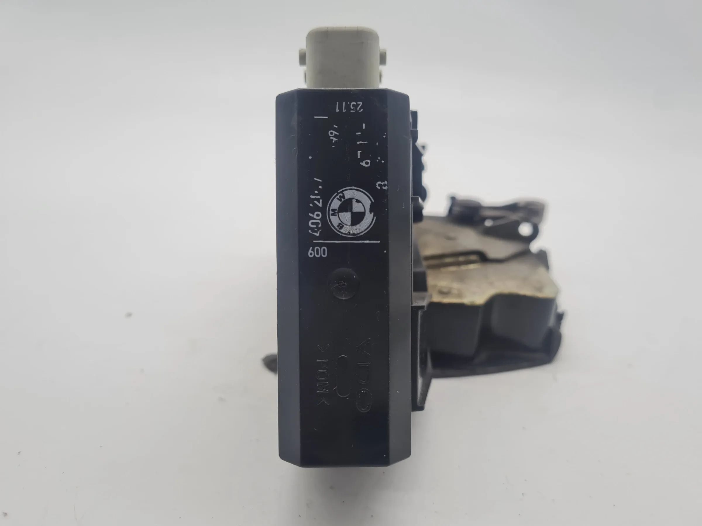 Original BMW 5er (E39) Schloss mit Zentralverriegelung Links Vorne 40620751