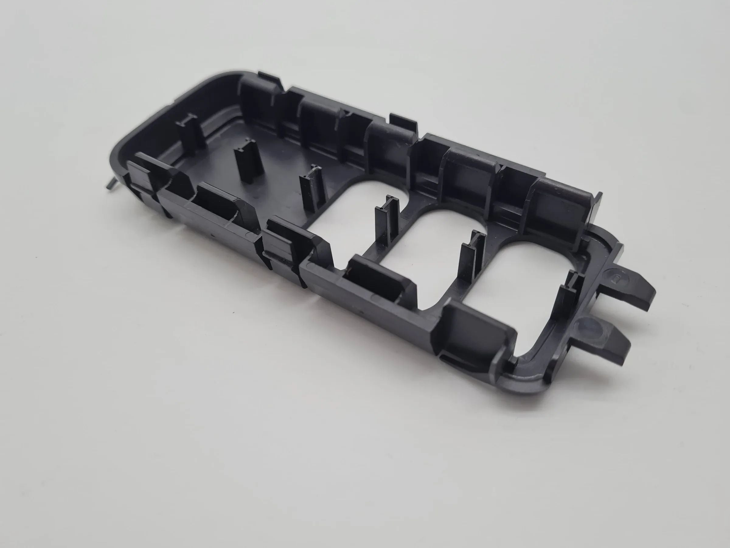 Original Mercedes-Benz A-Klasse (W168) Rahmen Blende Einparkhilfe A1685450191