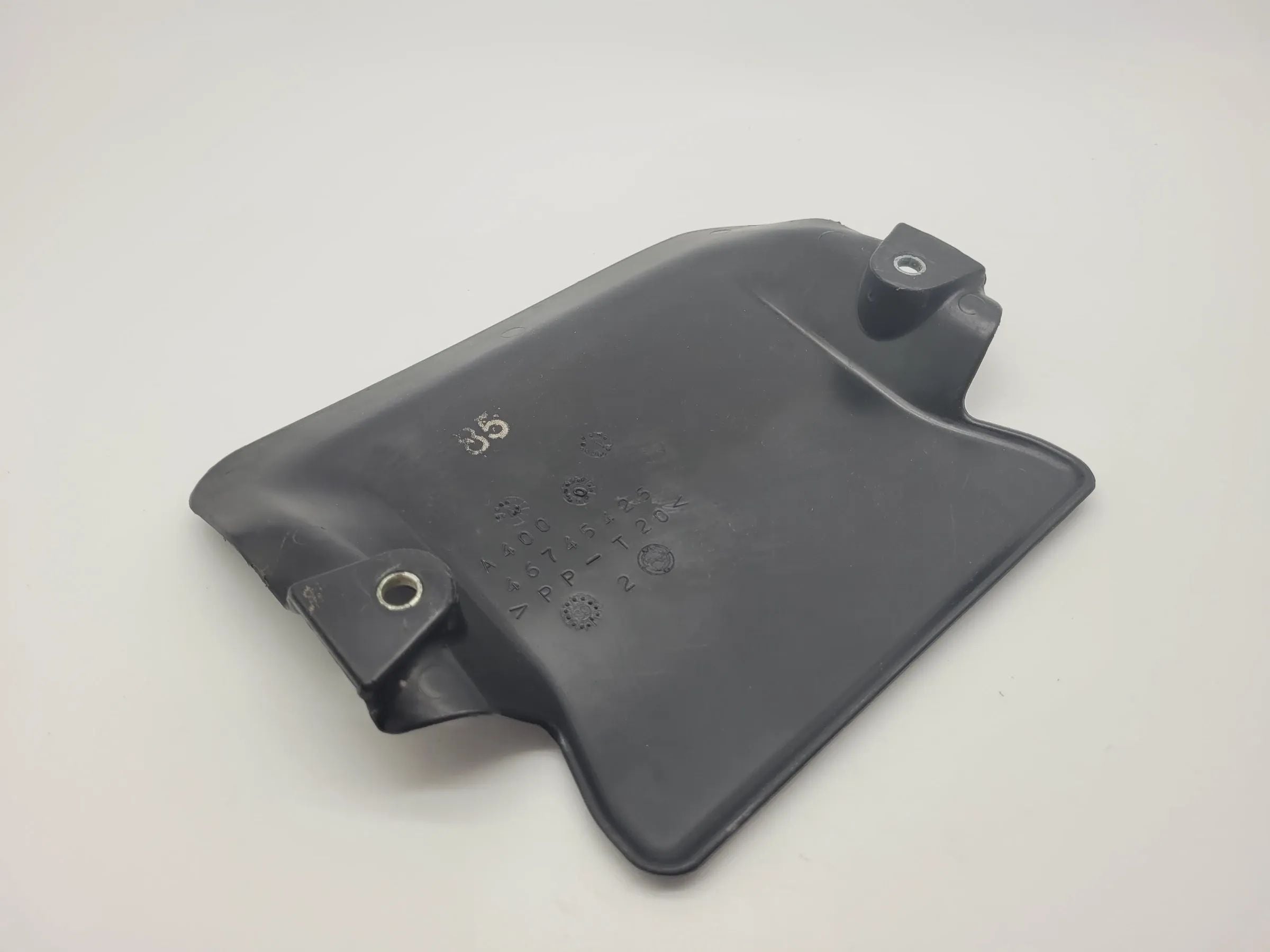 Original Fiat Punto (188) Abdeckung Motorsteuergerät ECU 46745425