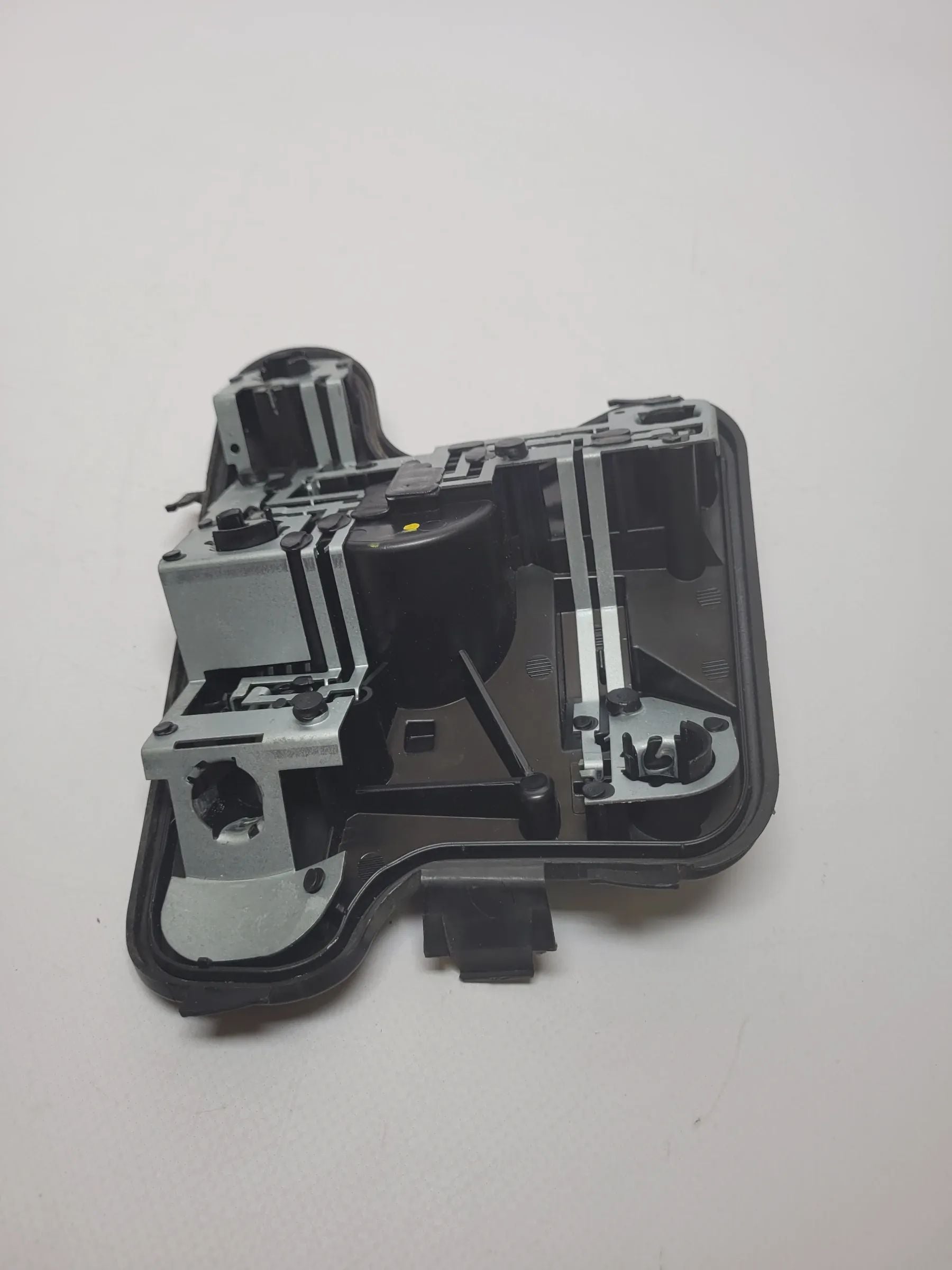 Original Audi A4 (8E2) Lampenträger 153948