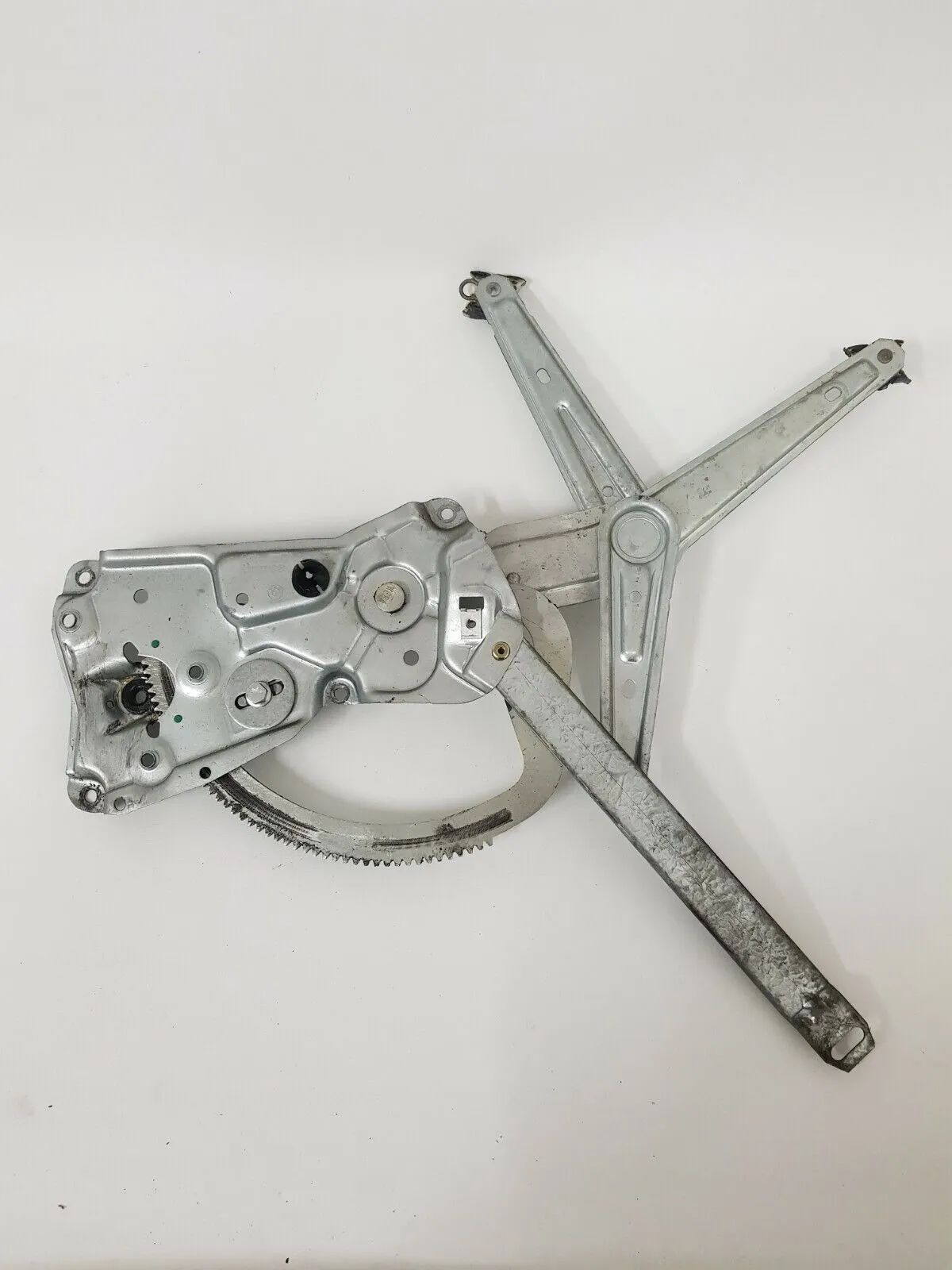 originele raamopener BMW 318i 3-serie E36 voorzijde rechts 513319776100 zonder motor 12/1993