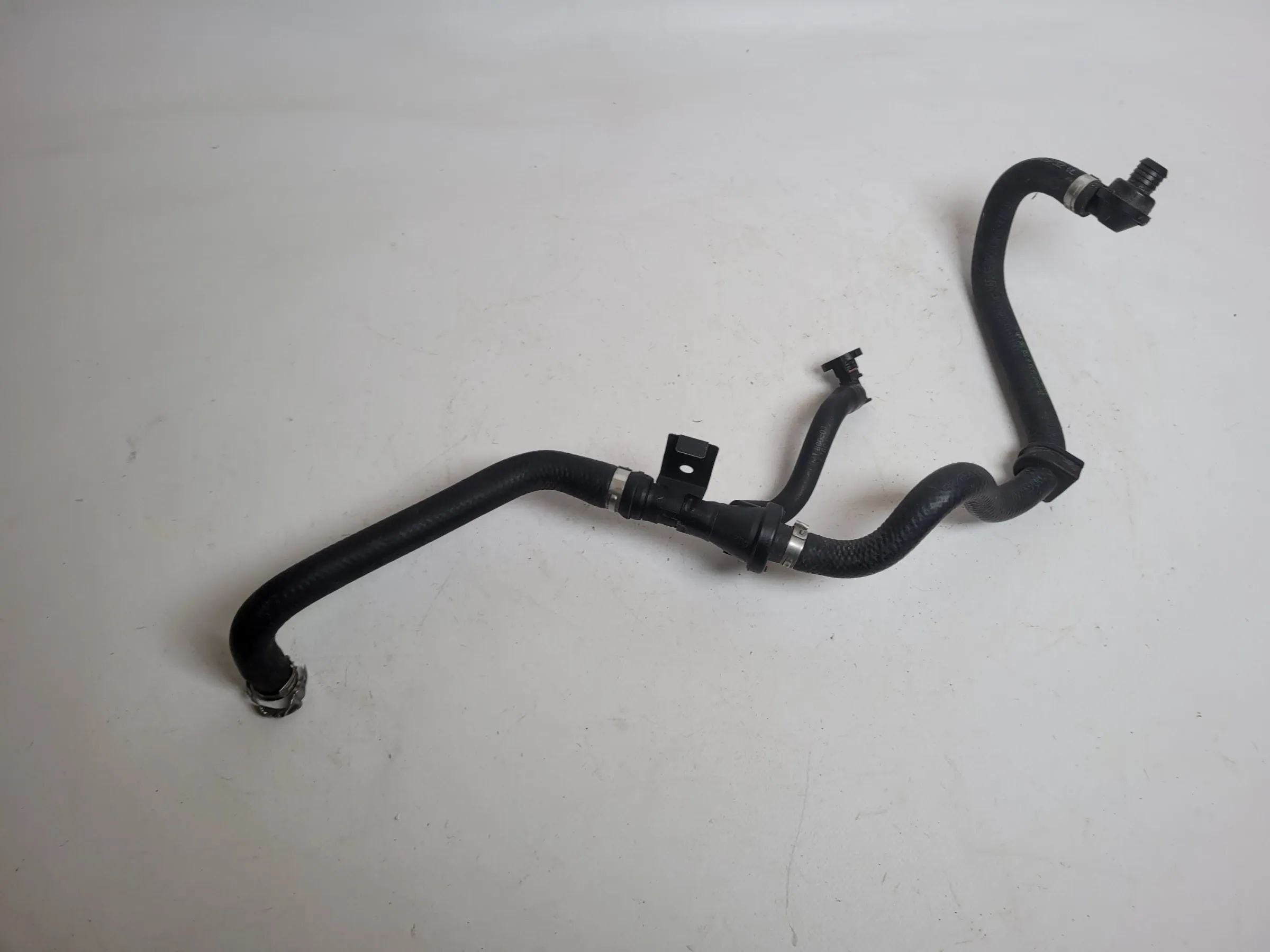 BMW 5er (E60/E61) Unterdruckschlauch Leitung 34.33-6768385 Original