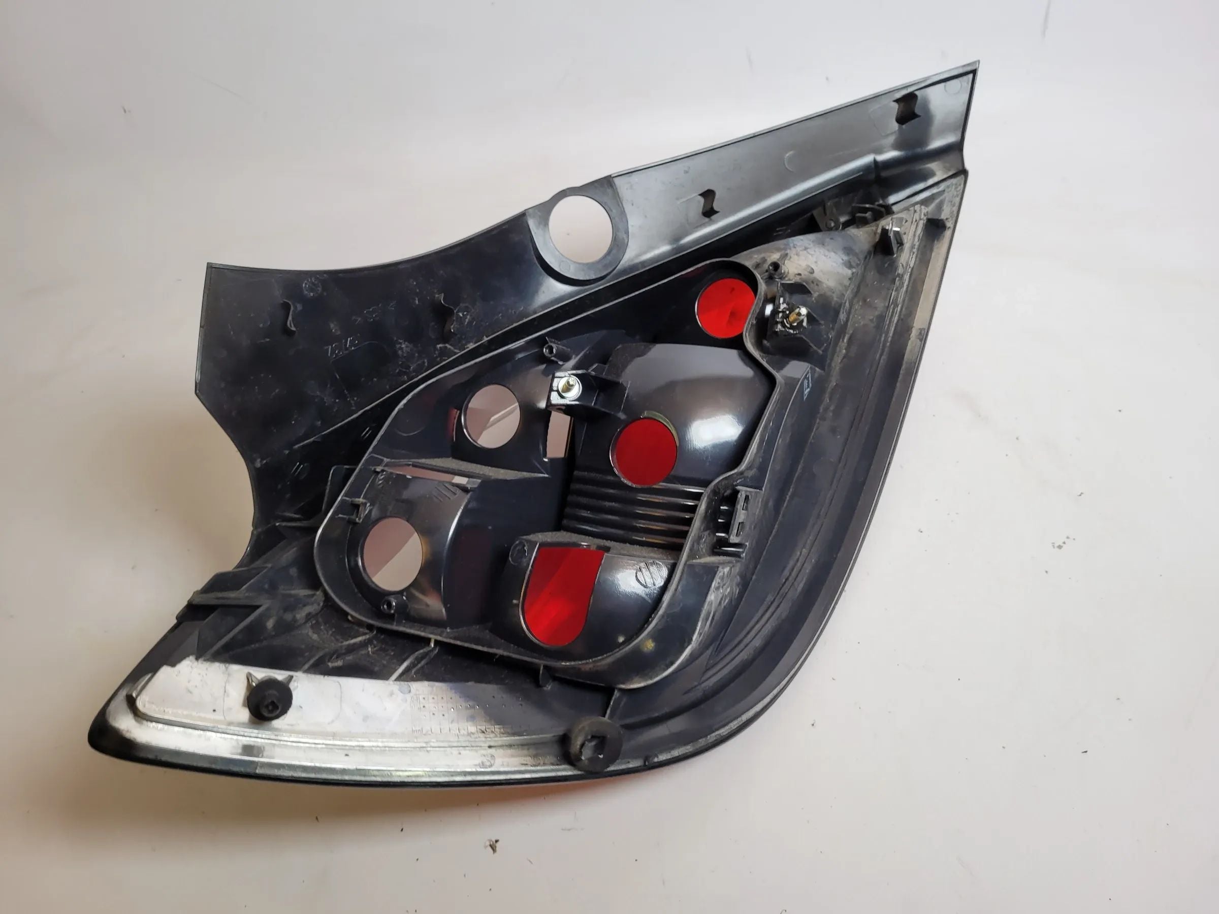 Original Opel Astra H (A04) Rückleuchte Rechts 24451837