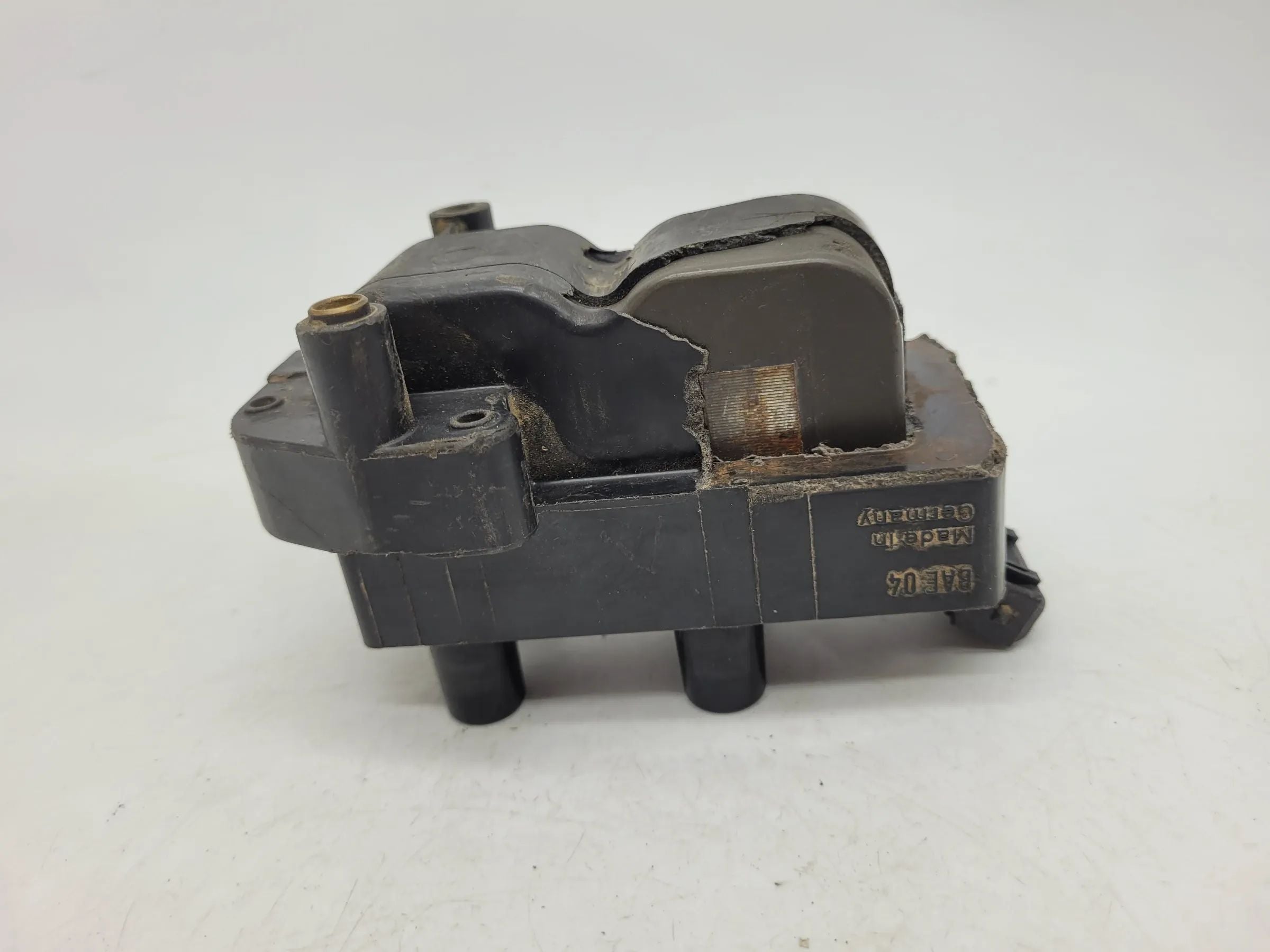 Original Peugeot 106 (1A/1C) Zündspule Zündmodul Bosch 0221503003