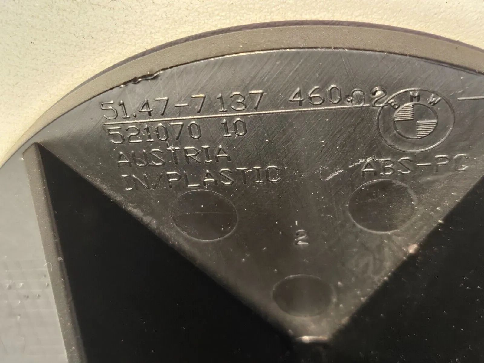 Oryginalne BMW E61 LCi Oryginalne Koło Zapasowe Bagażnika Podkładka Felgi 7137460